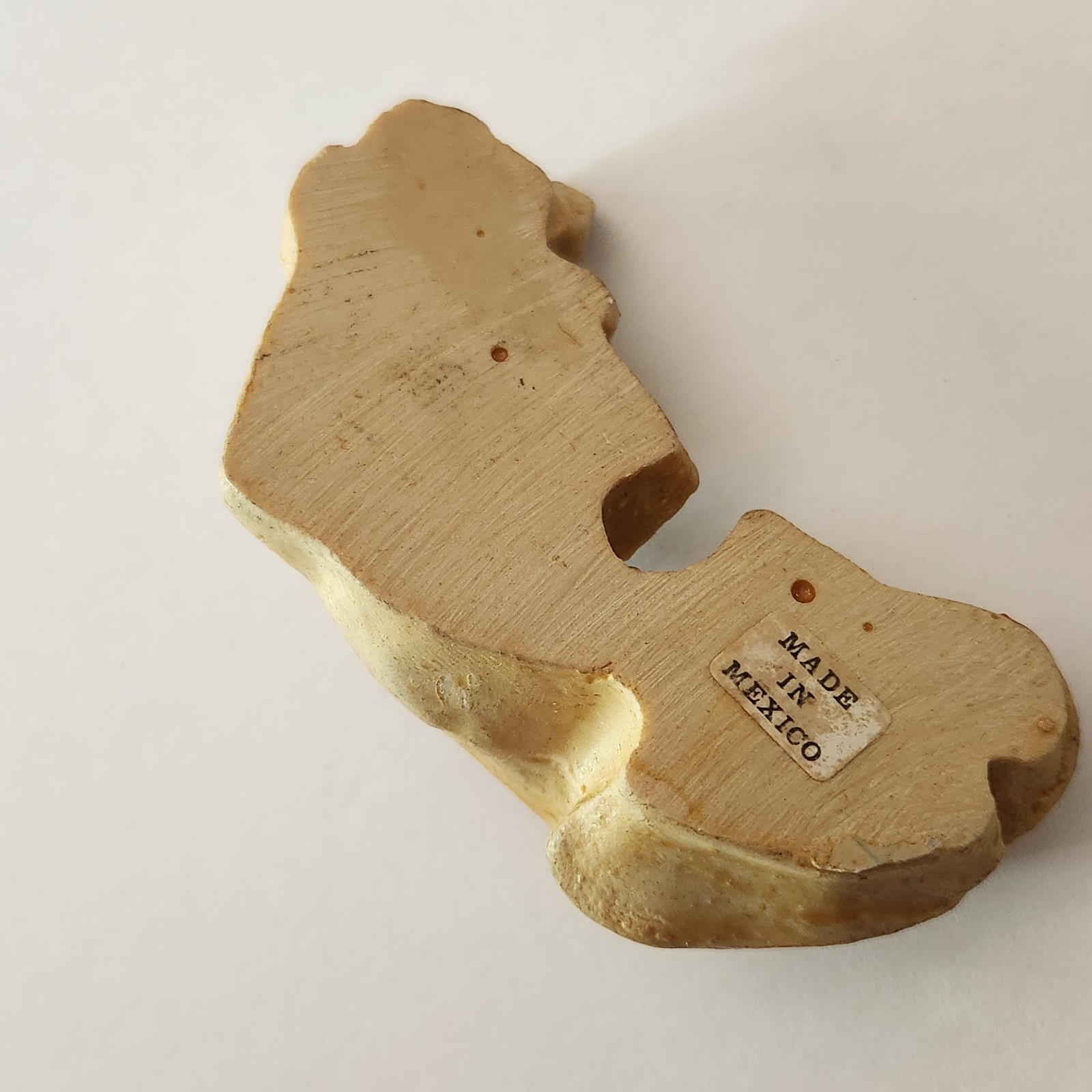 VTG Skinny Bloodhound Dog Hand Carved Resin Figurine 3” – Mexico