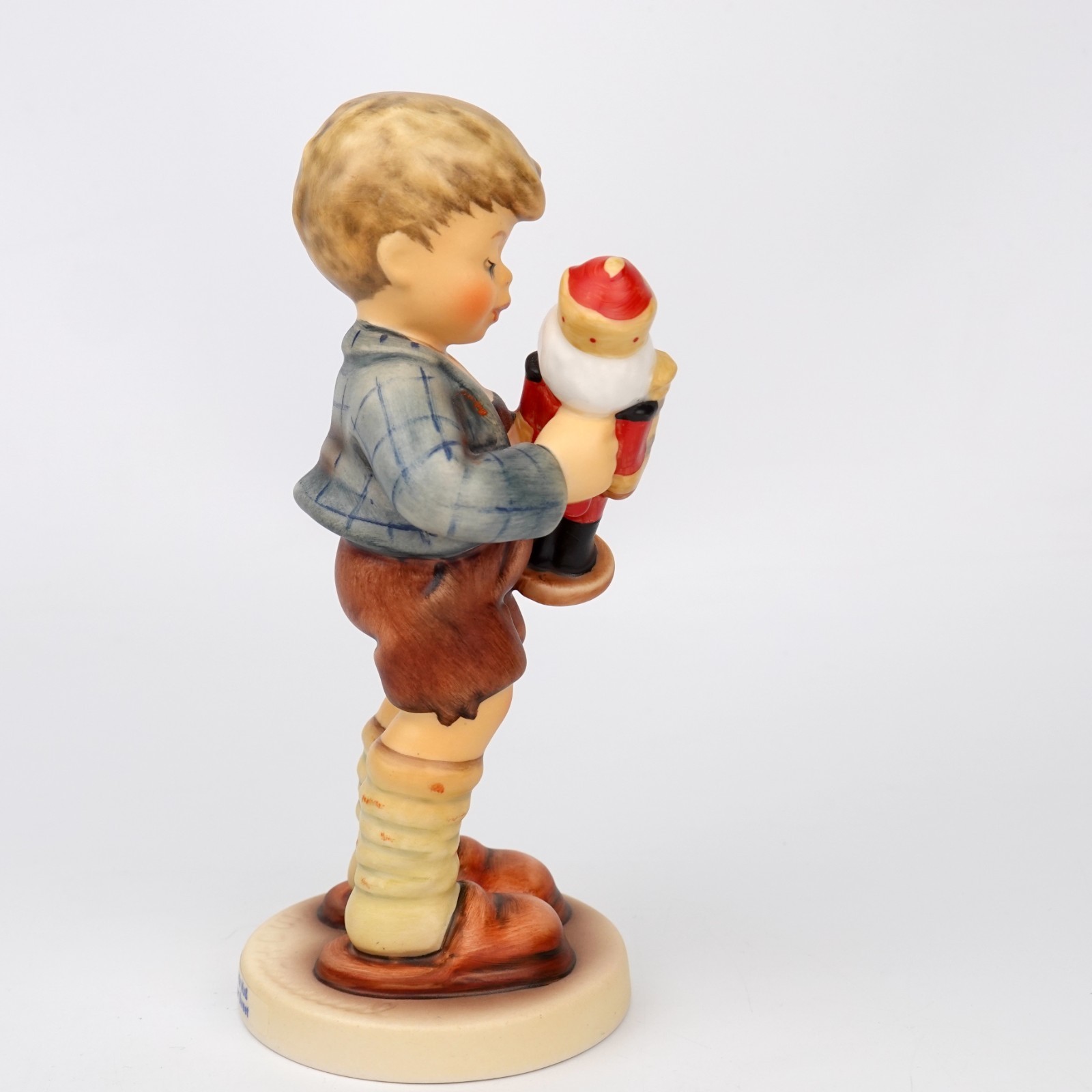 Hummel 2130 Nutcracker Sweet W/Tree TMK8 Boy Holding Nutcracker 6″tall RARE