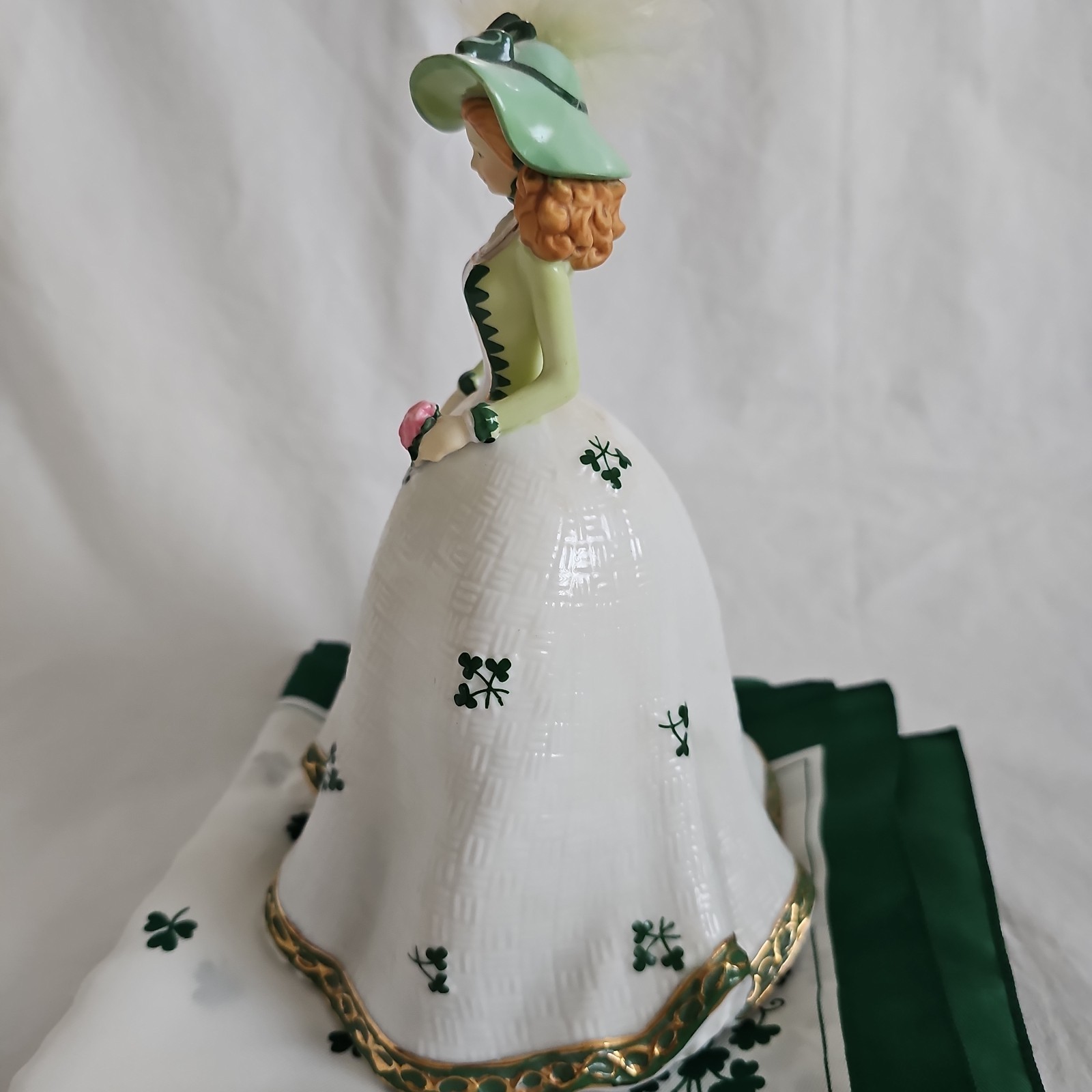 Hamilton Collection My Wild Irish Rose Irish Ladies Of Song Figurine With Scarf