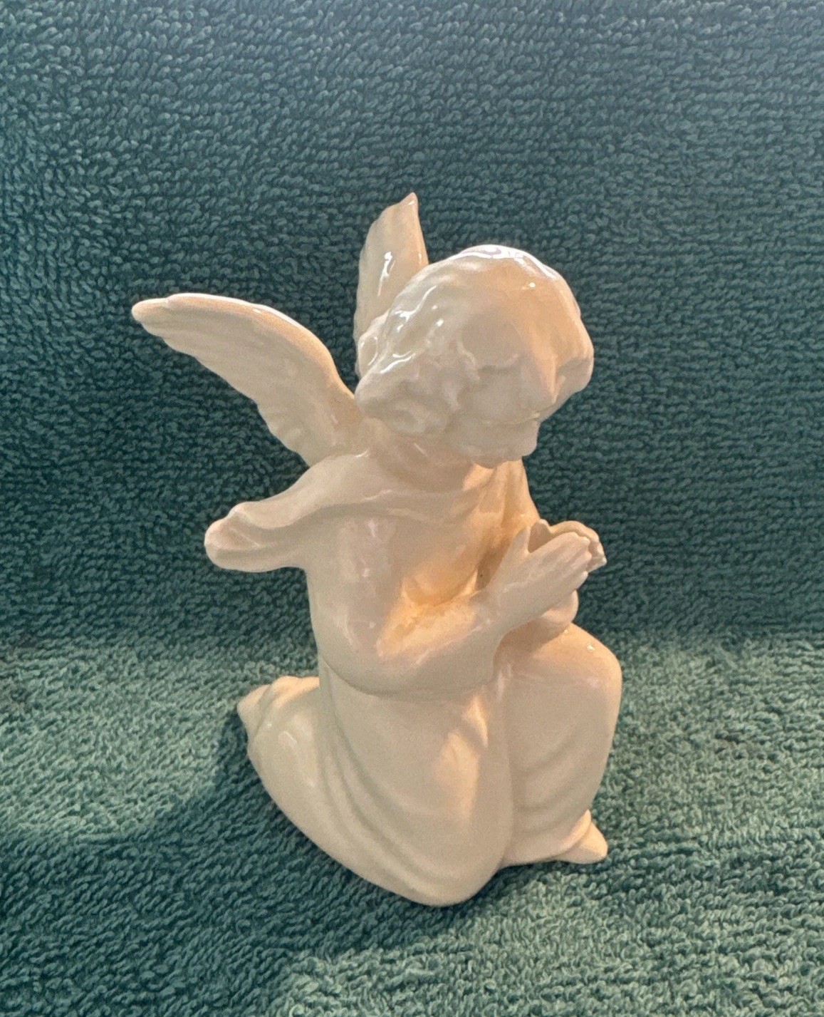 Vintage Goebel West Germany Praying Angel Porcelain Figurine 3.5” Mint HE?