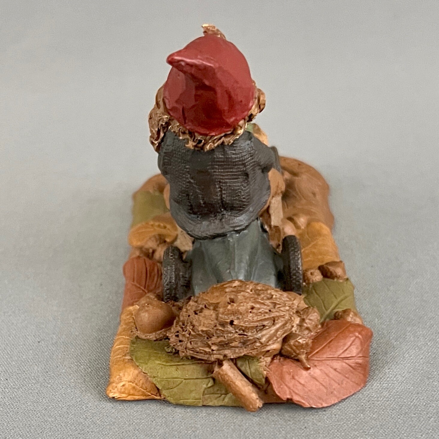 Tom Clark Gnome Indy Figurine 1988 Race Car Driver 3.5 in #64 Hidden Penny