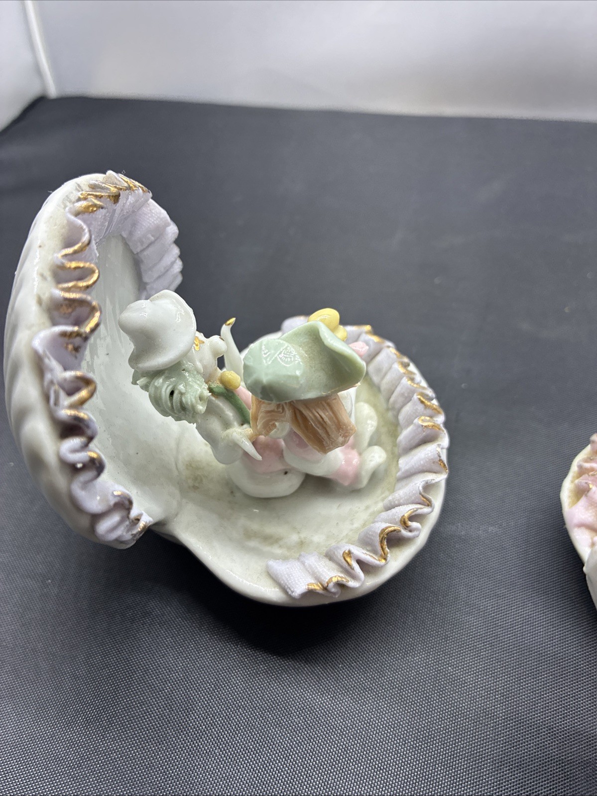 Lefton Figurine 2x Clam Shells Boy Girl Set Vintage Geo. Z Lefton 1950s GORGEOUS