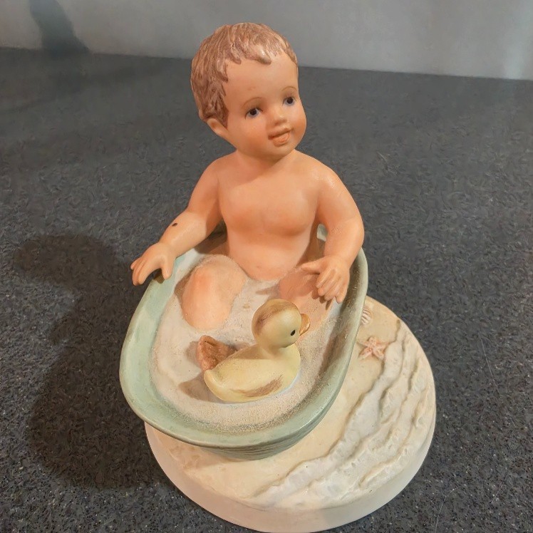 Frances Hook Private Ocean Figurine Roman Inc Ceramica Excelsis 1985 Baby Bath