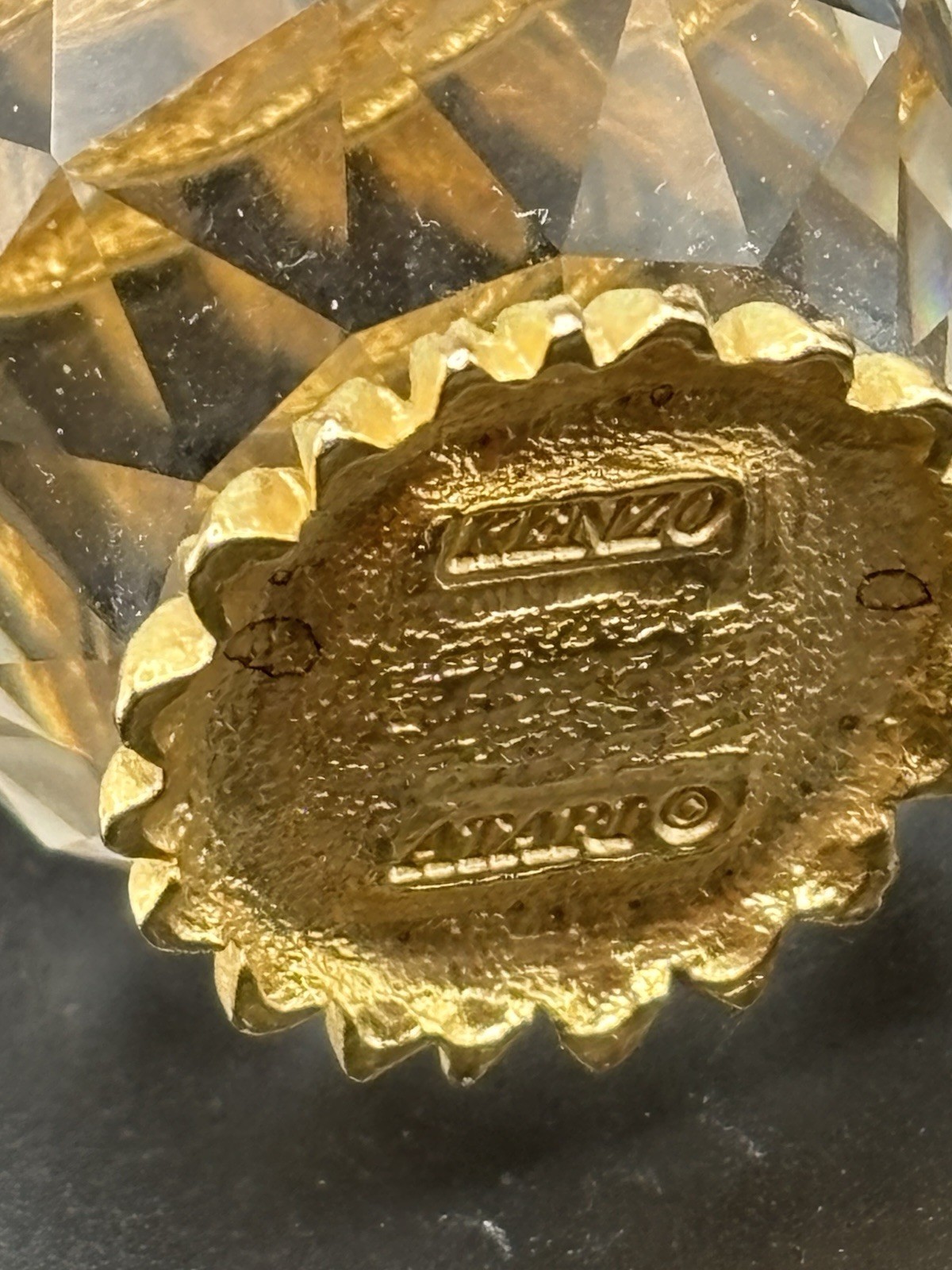 Kenzo Atari Mini Crystal Pineapple Fruit w/Gold Toned Leaves 2″ Tall