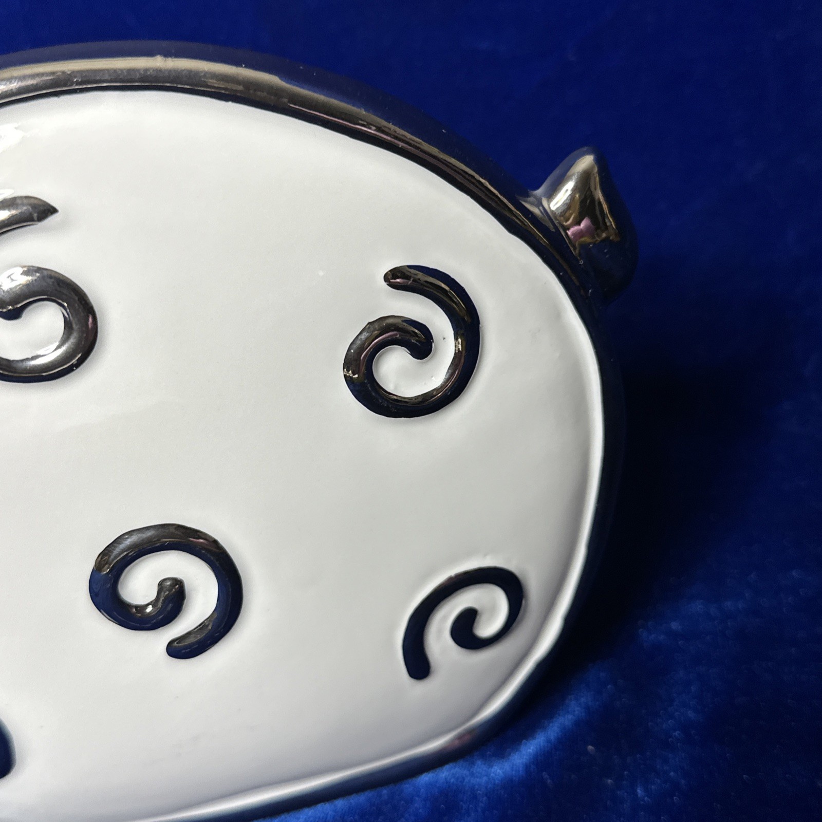 Ceramic Whimsical Silver & White Sheep Decor 6” X 8” Mirrored Back