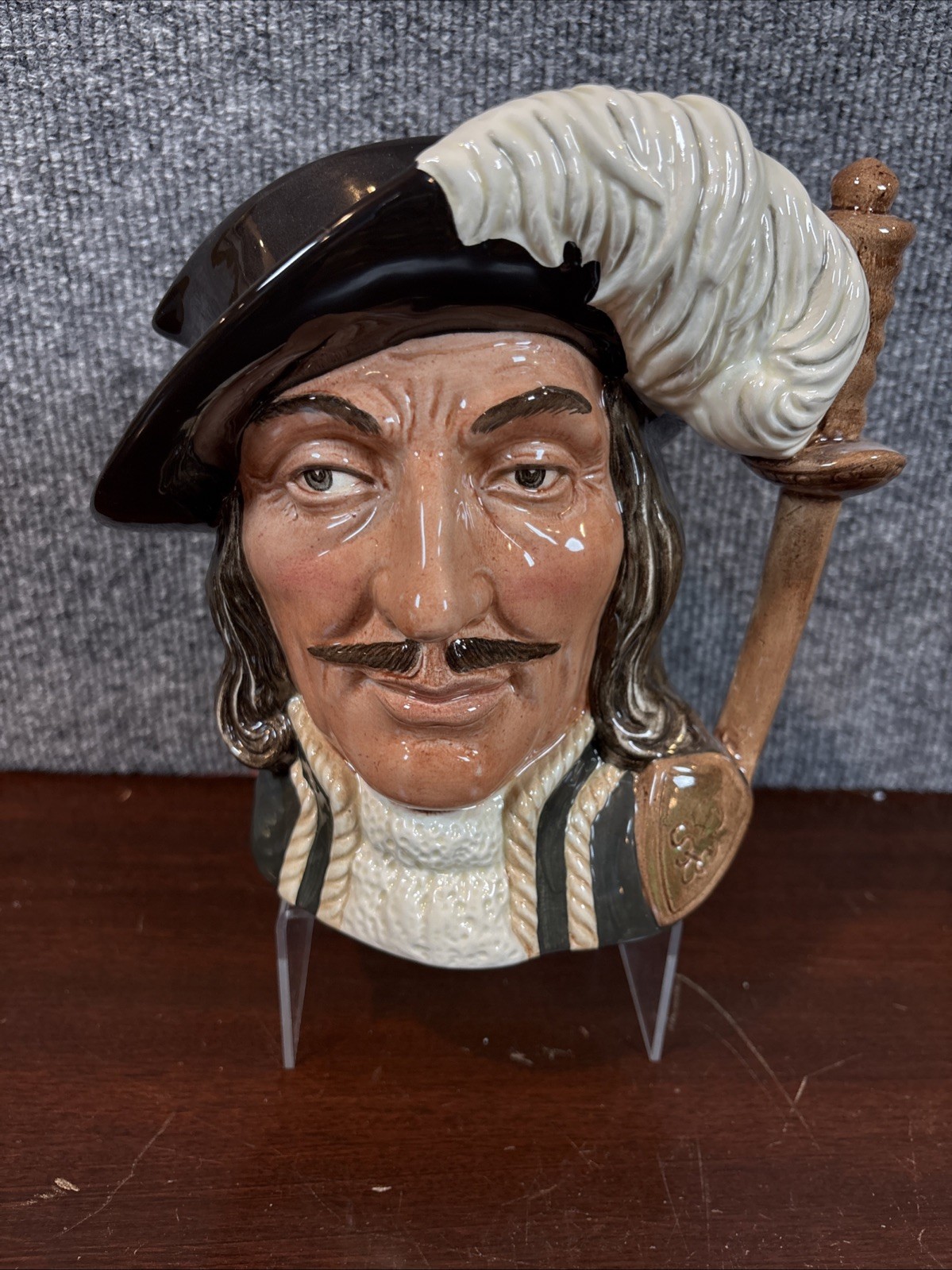 VTG Royal Doulton Athos Three Musketeers D6439 Large Toby Character Jug 7 1/4″