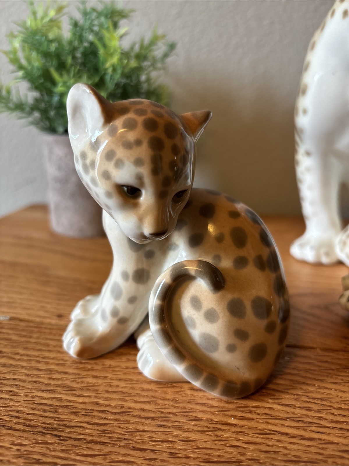 Lomonosov Porcelain Figurine USSR ERA (RARE) Large Cheetah and Cub Set – Vintage