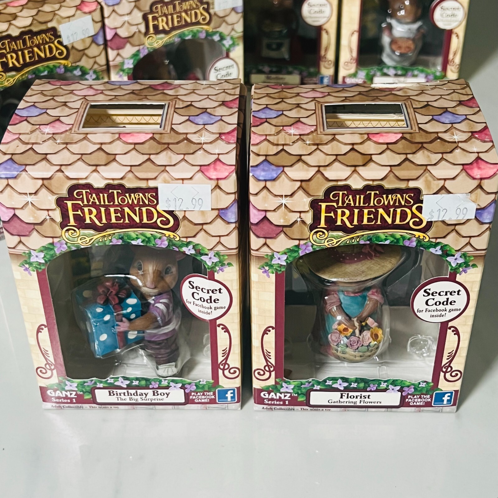 Ganz Tail Towns Friends – Lot of 10 Figurines – Facebook Game – Series 1 – New