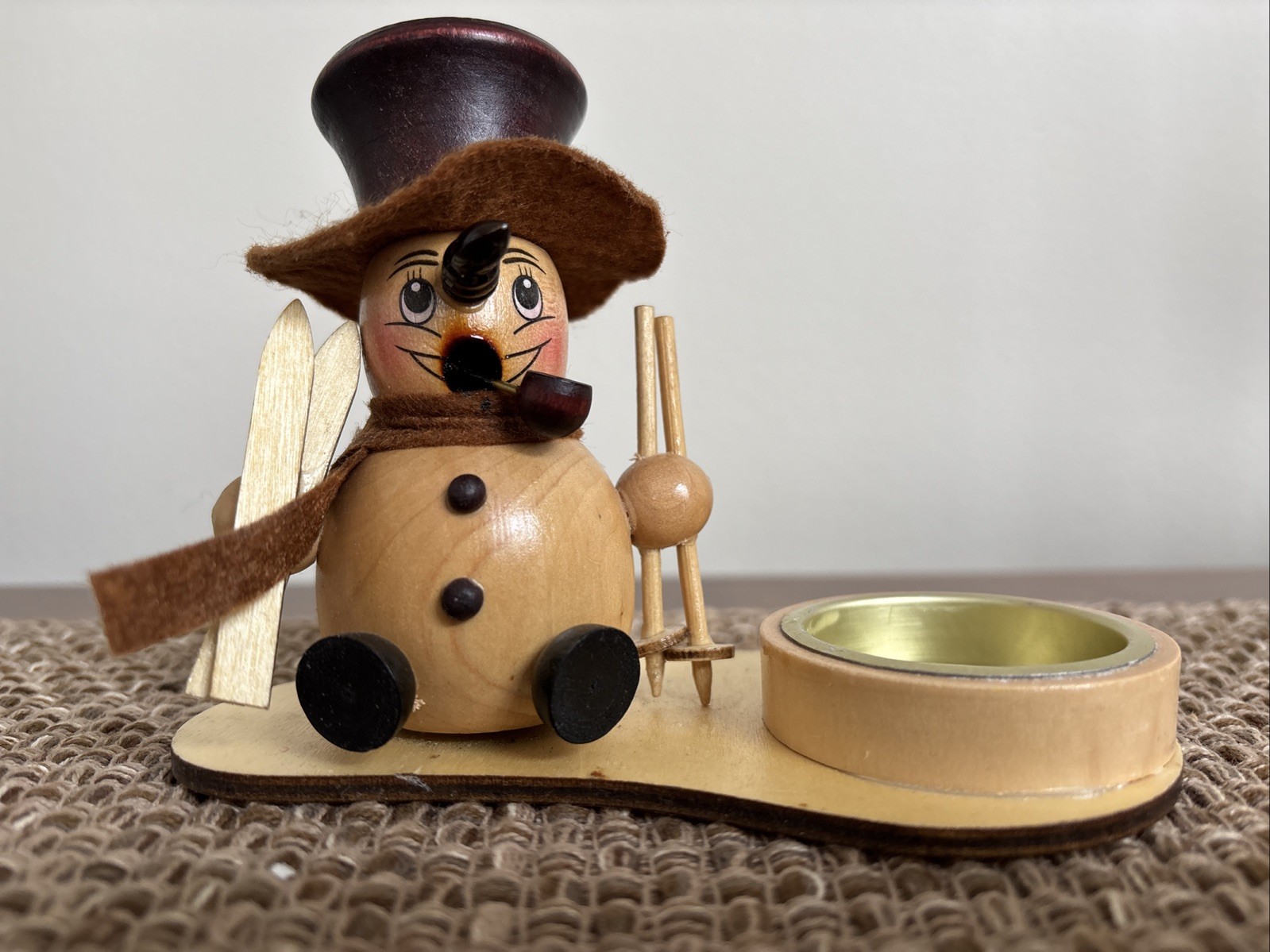 Wooden German Smoker Skier Snowman With Tealight Holder Sigro Collection