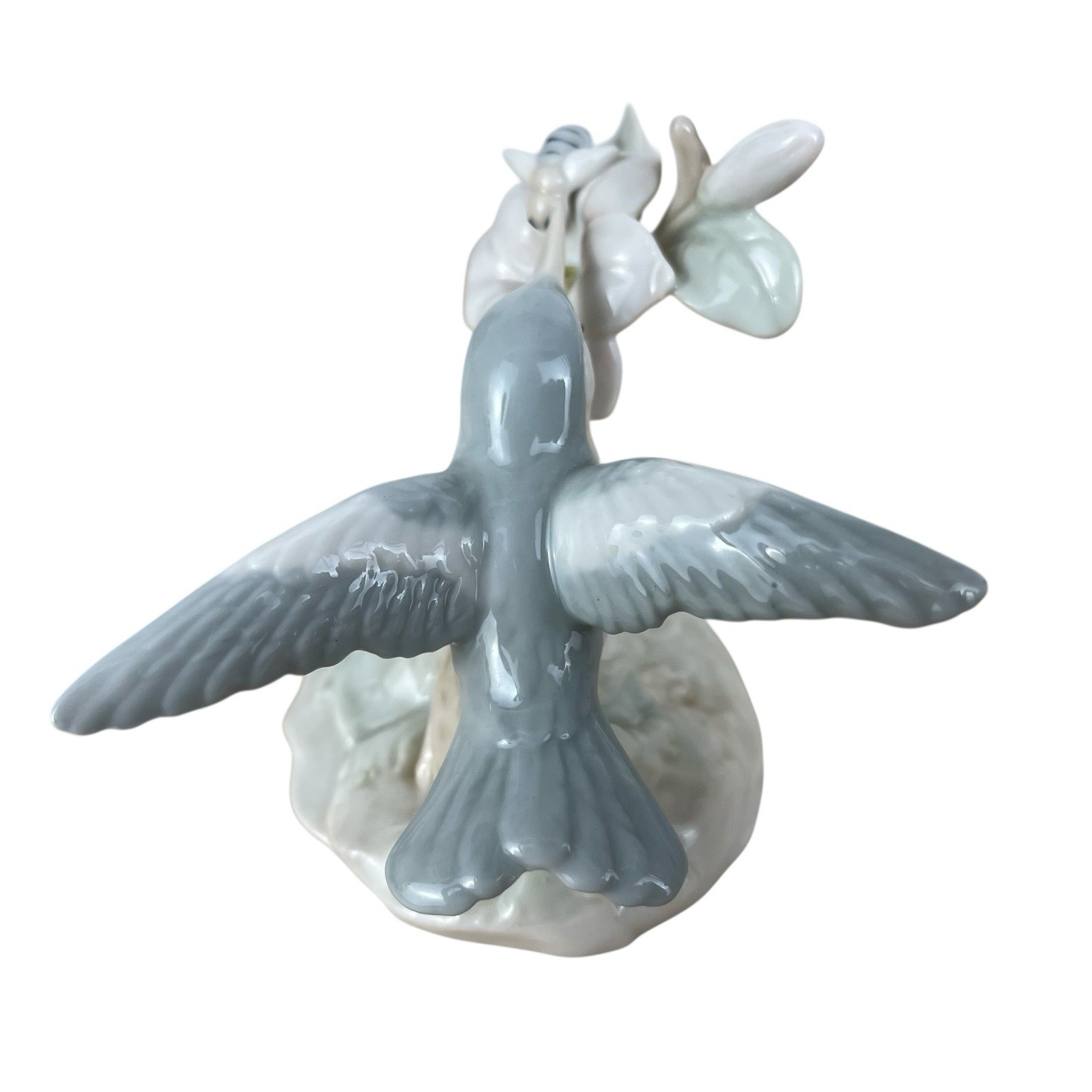 Gaylord Hummingbird With Bee Flowers Porcelain Bird 1970s Nature Beauty Vintage