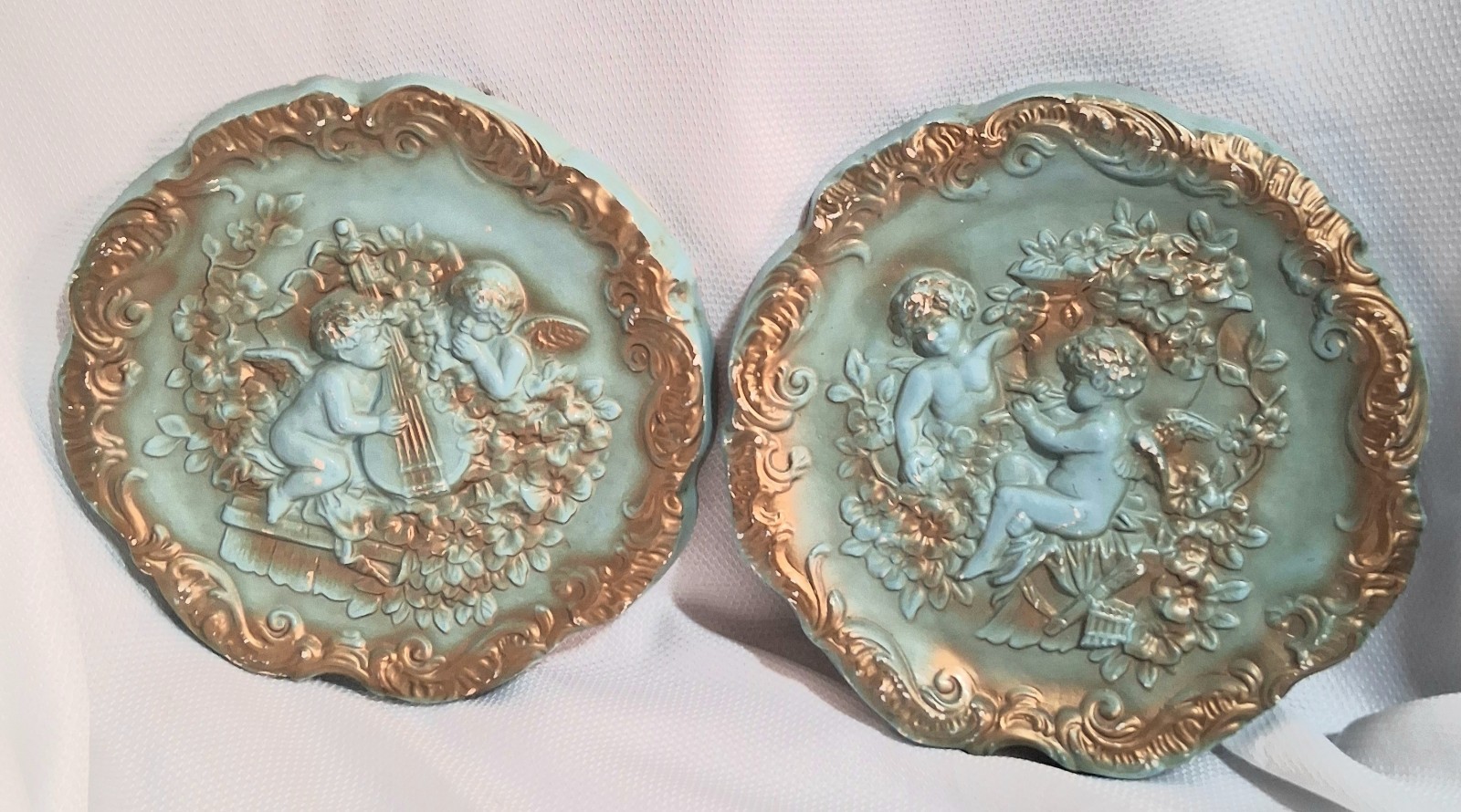 Set Of 2 Antique Cherub Baby Angels Chalkware Relief Wall Hanging plaques 12″