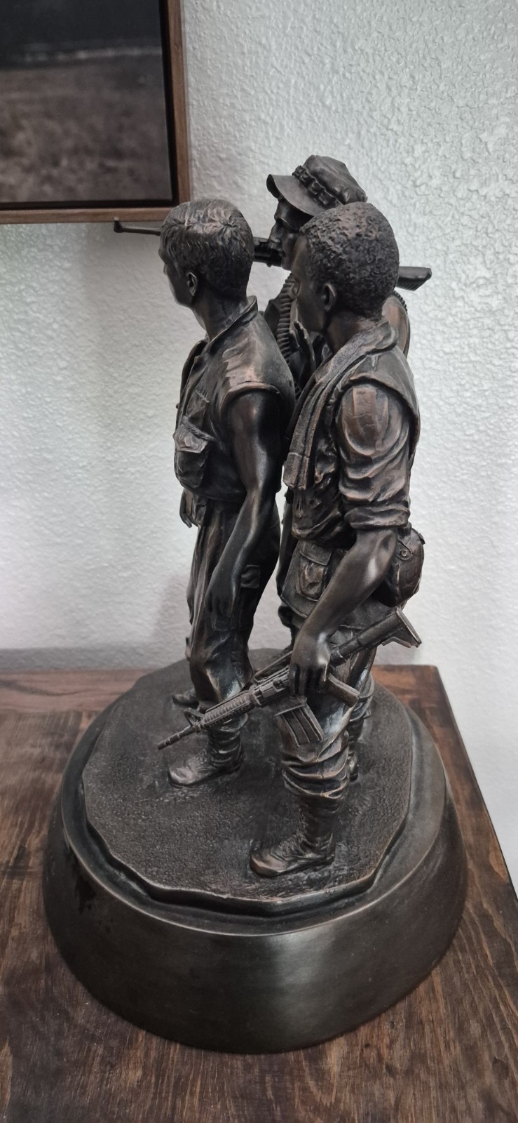 VIETNAM MEMORIAL SCULPTURE 3 SOLDIERS “OUR SONS, OUR BROTHERS, OUR GRIENDS”RARE