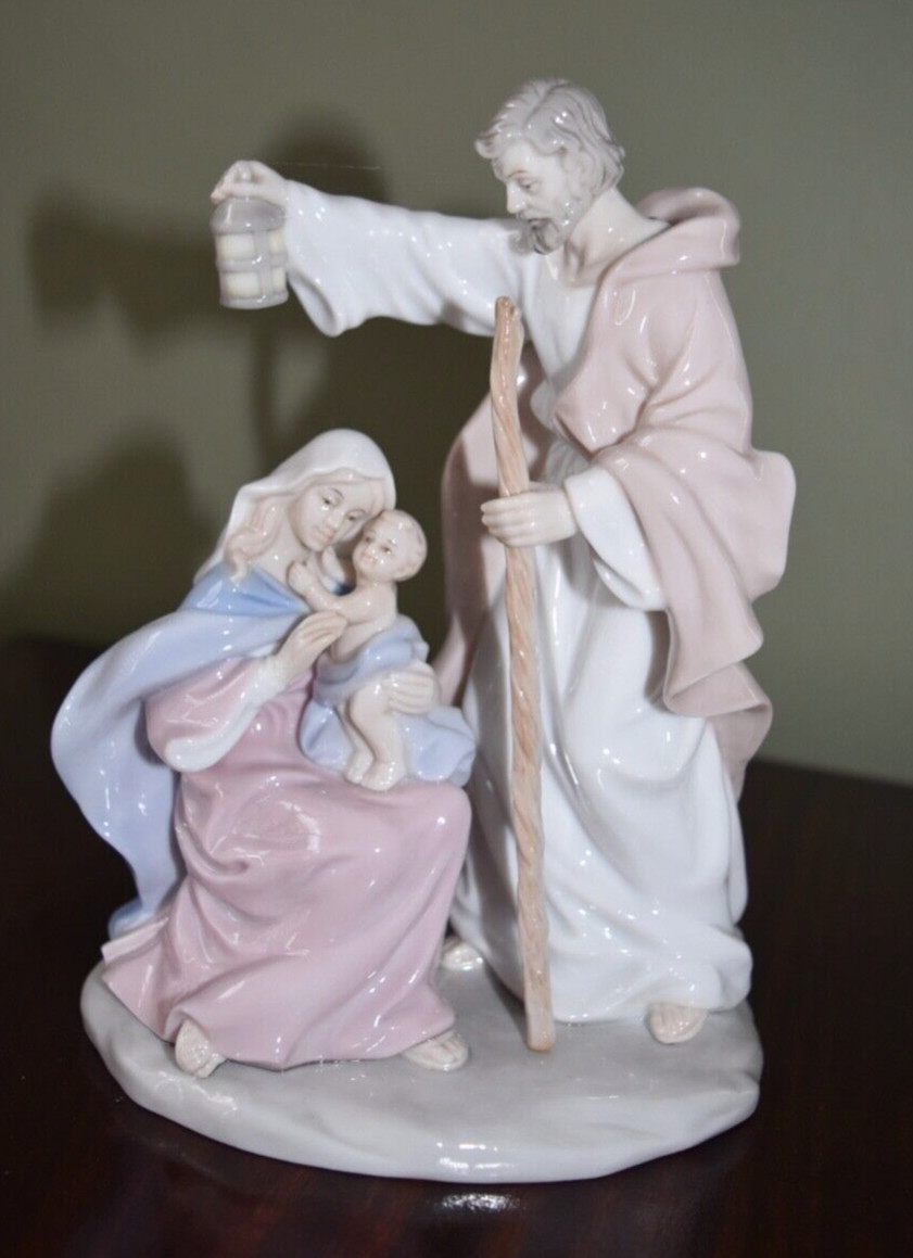 Holy Family Virgin Mary St. Joseph Baby Jesus Nativity Roman Figurine Valencia