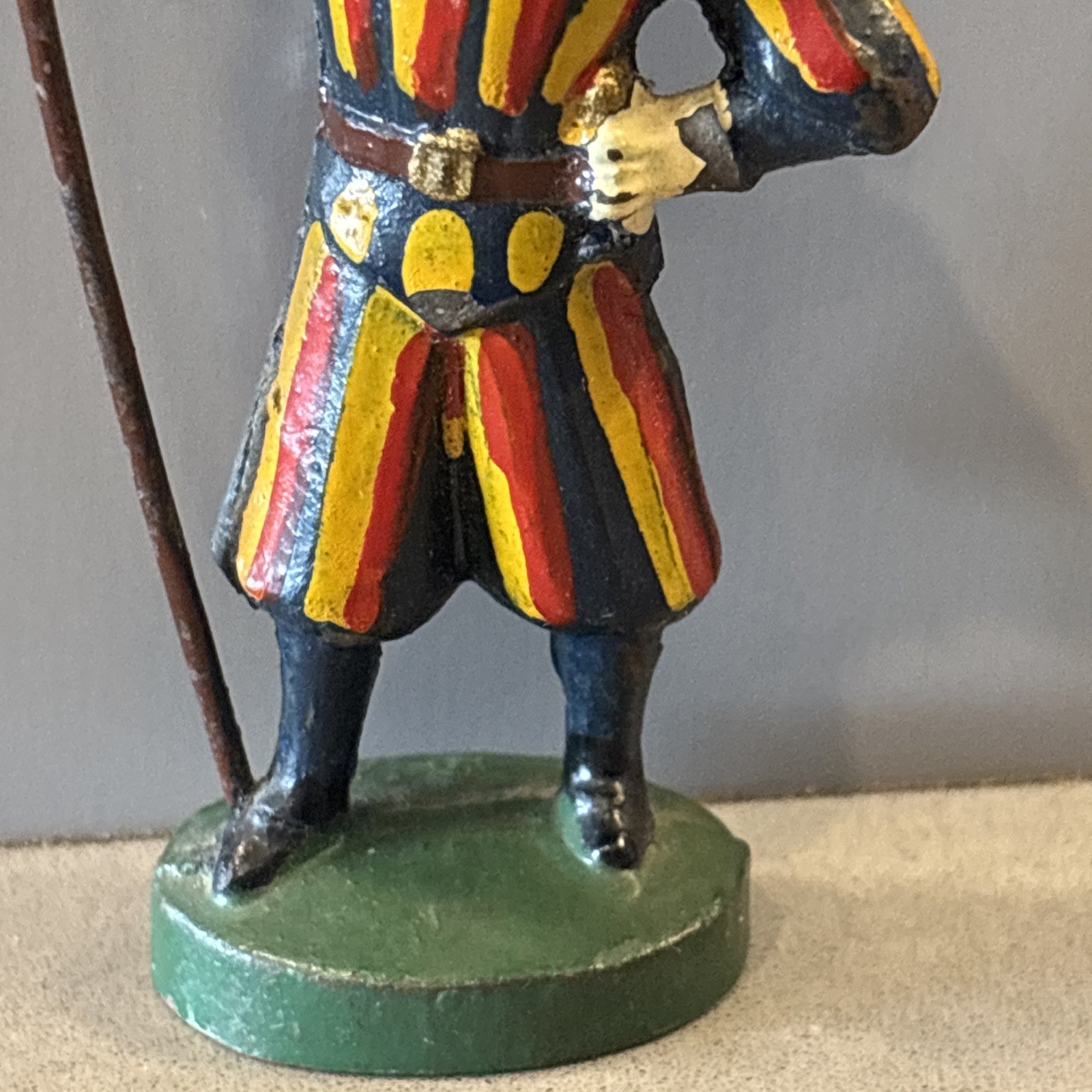 VINTAGE FIGIR ITALY VATICAN SWISS GUARD see Photos