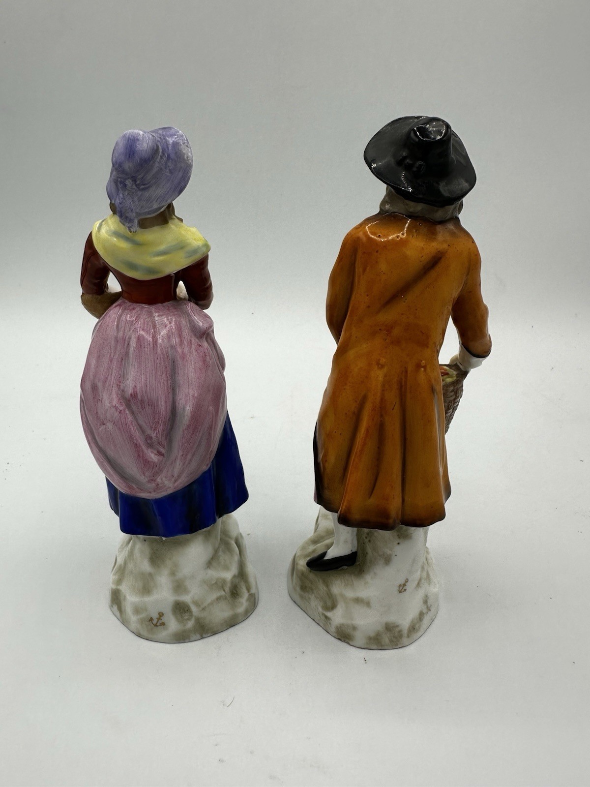 Samson Porcelain Figurines Pair – Fruit Sellers w/ Baskets – France c.1890s