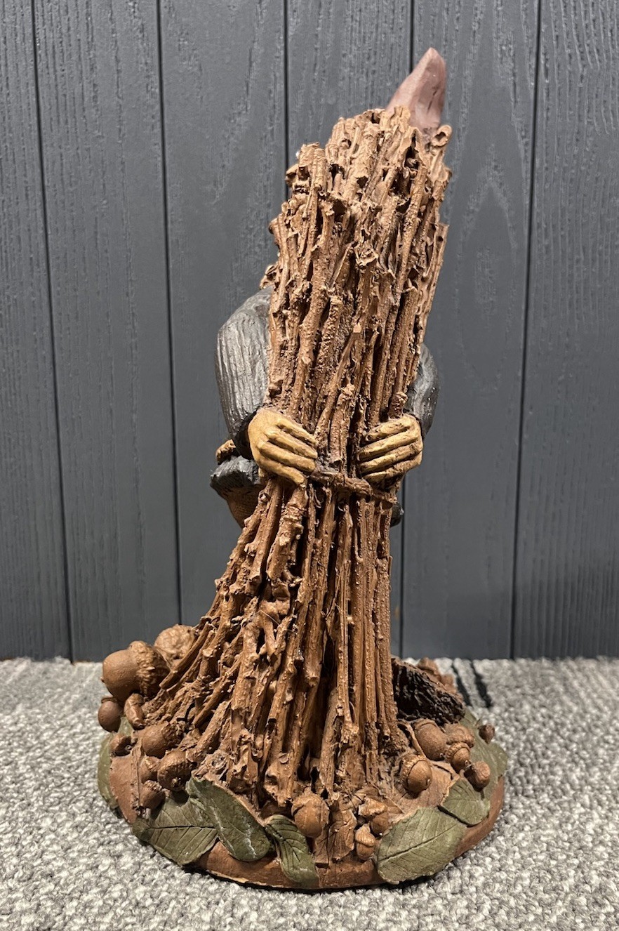 Vintage TOM CLARK 1984 ERNEST #83 Figurine GNOME w/Bundle Of Sticks
