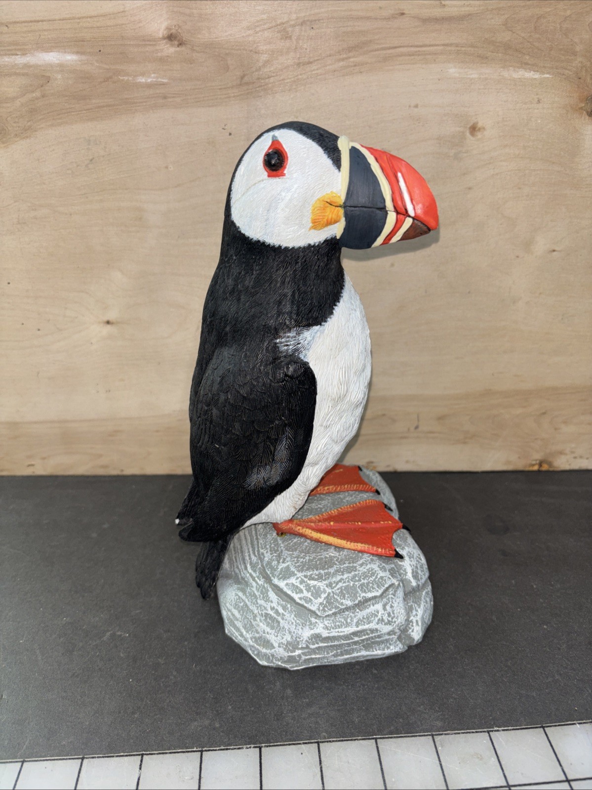 10.5 In Puffin Statue E3