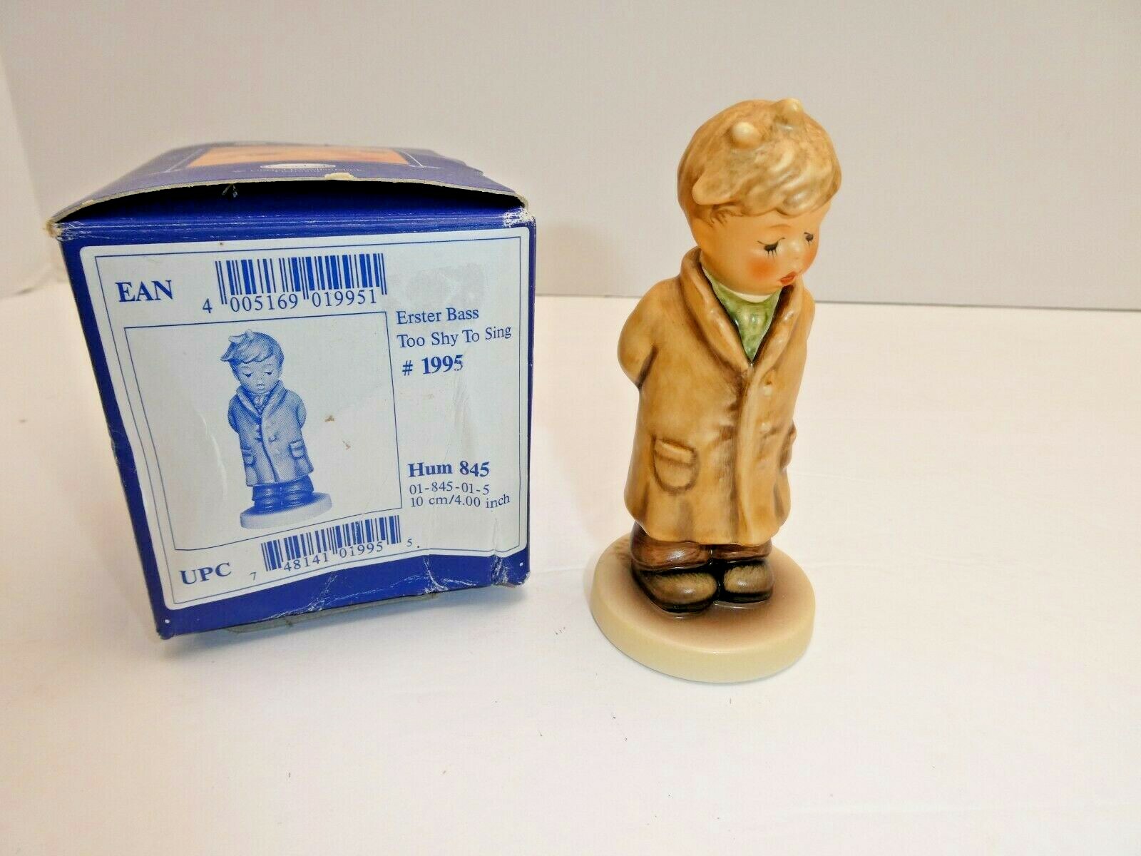 Goebel Hummel Too Shy To Sing 845 4″ Figurine Germany Club 2003/2004 MIB