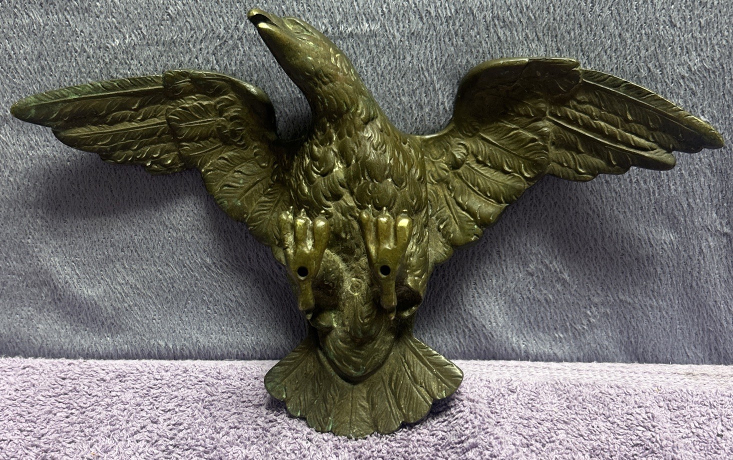 Vintage Heavy Solid Brass Perched Eagle About 1 Lb 6 Oz Drilled For Mounting