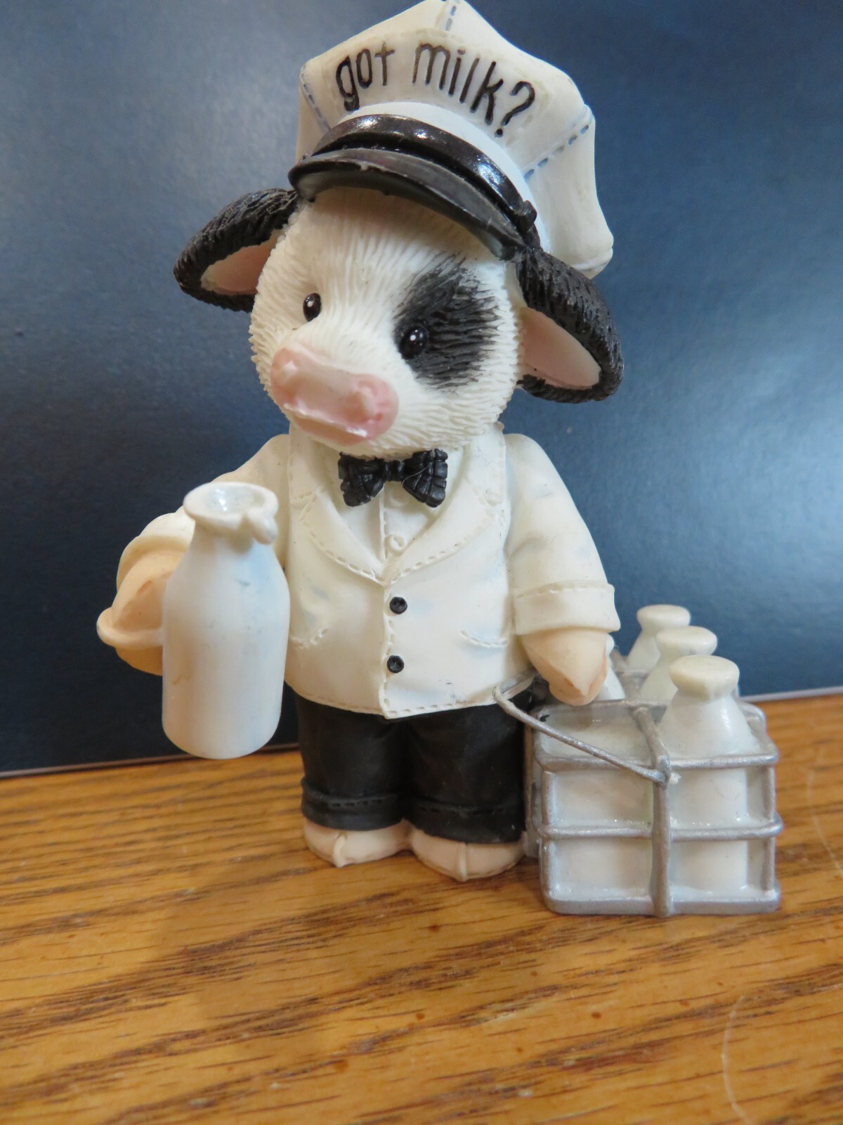 MARY’s MOO MOOs Cow Figurine -” GOT MILK” MILK MAN COW FIGURINE-FREE SHIPPING