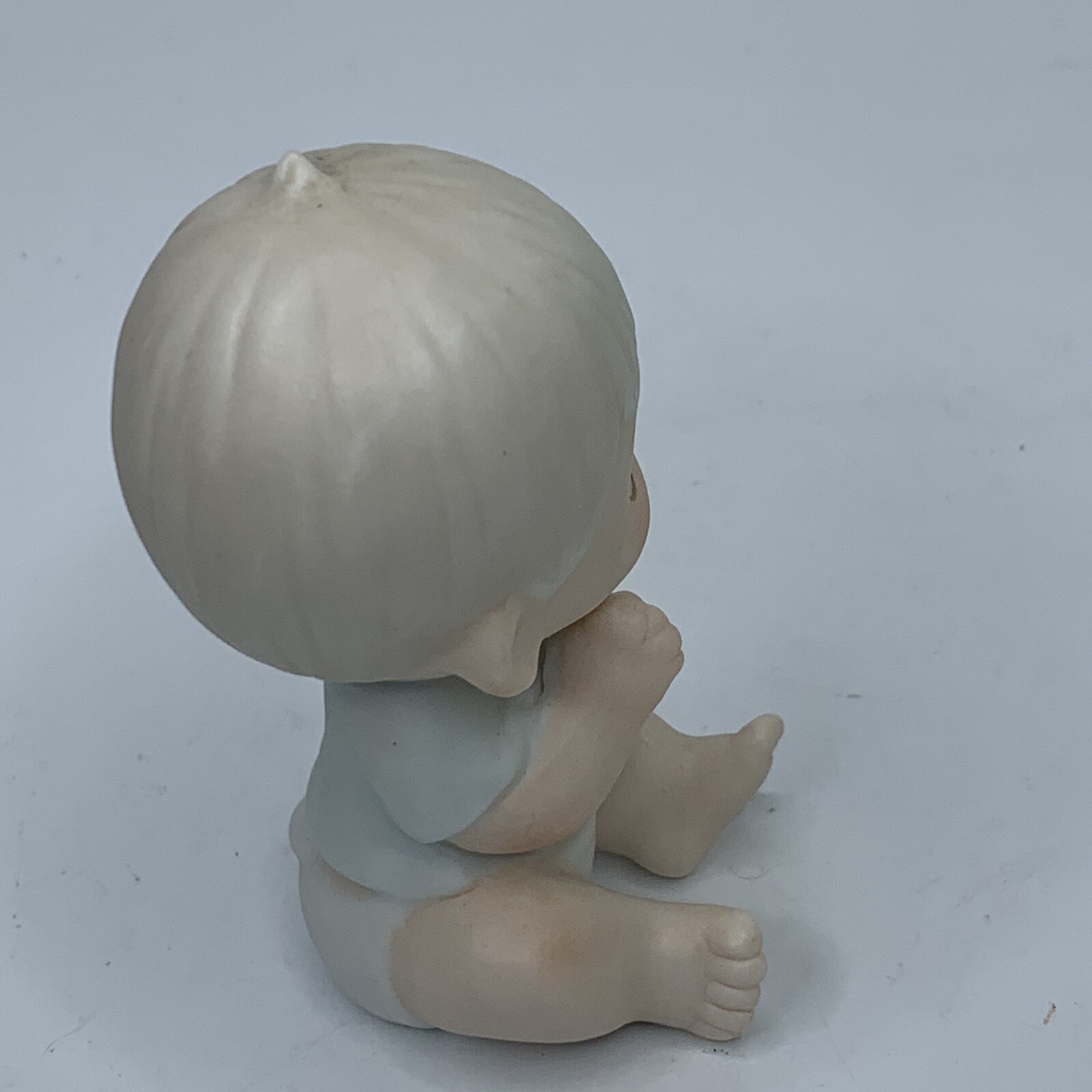 Precious Moments Figurine Baby Boy Sitting Up 1983 Jonathon & David E-2852