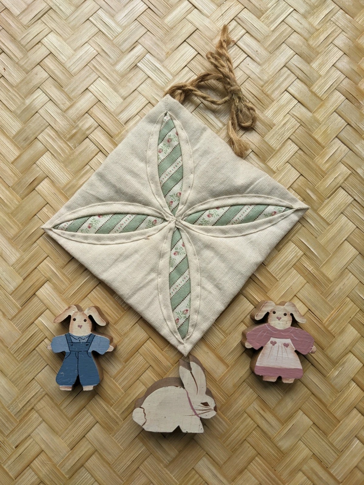 Handpainted Wood Cut Out Boy Girl Bunnies 2″ Spring/Easter Decorations Quilt