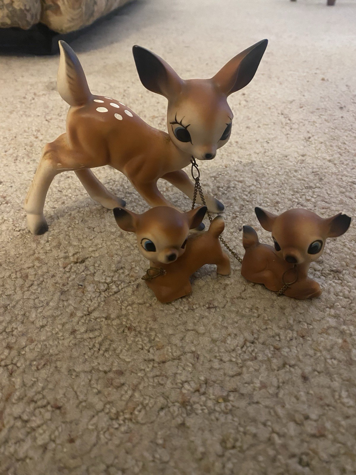 Vintage Big Eyed Ceramic Mother Doe Deer & Baby Fawns Chained Figures
