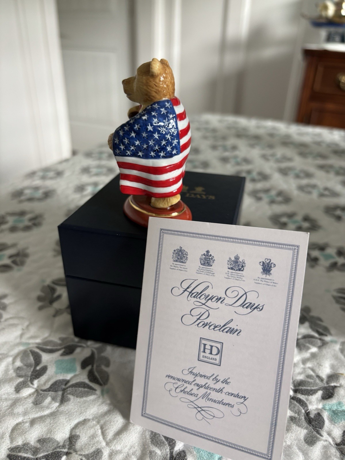 Halcyon Days Figurine American Teddy Bear Boxer 2012 W/Box And Booklet
