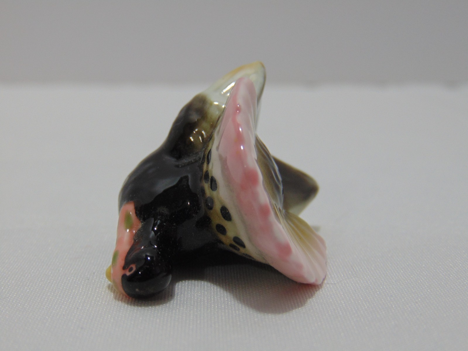 Miniature Porcelain Tom Turkey Figurine 1 1/2 in