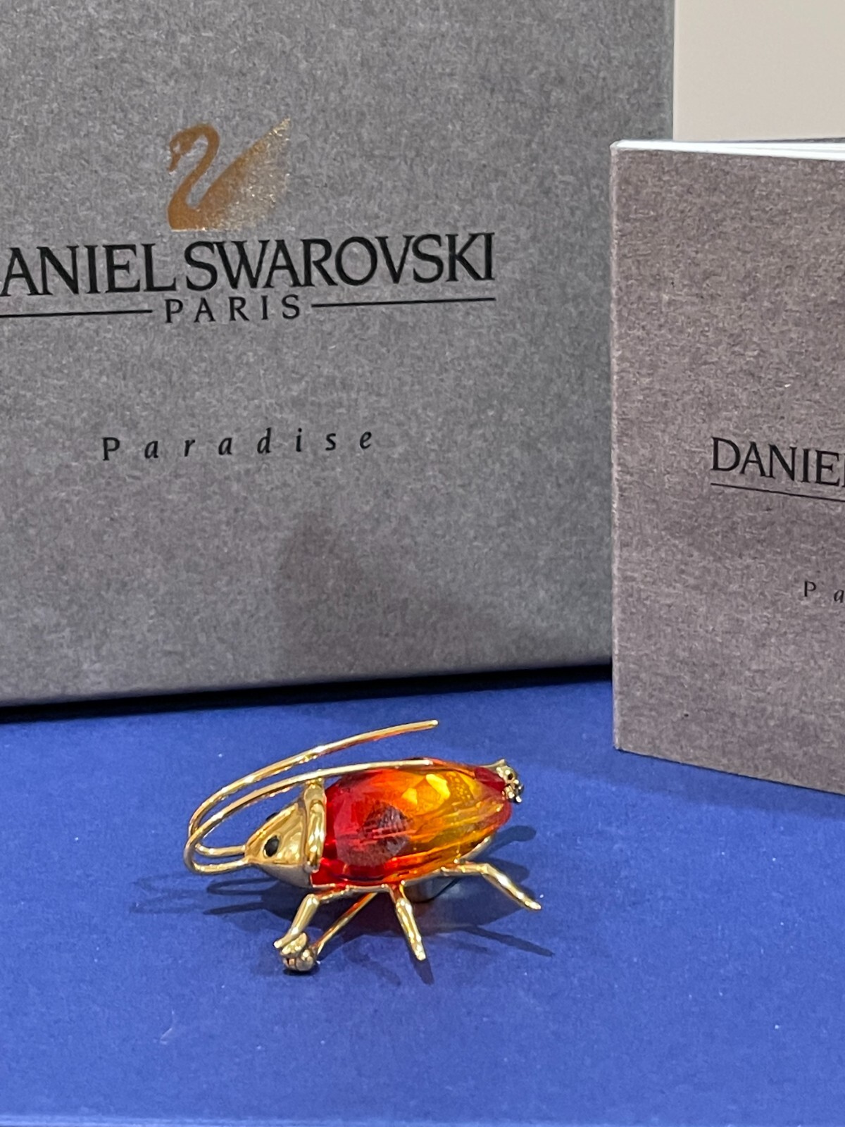 SWAROVSKI CRYSTAL FIGURINE PARADISE BUGS BEETLE AMAZAR FIRE OPAL BROOCH 250497