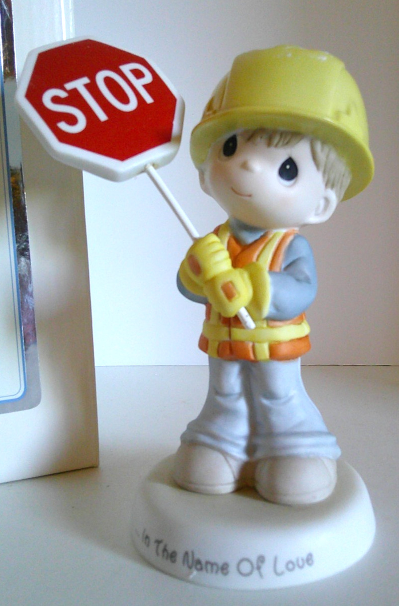 PRECIOUS MOMENTS “Stop In The Name Of Love” – #123005 – Artist Signed -BRAND NEW