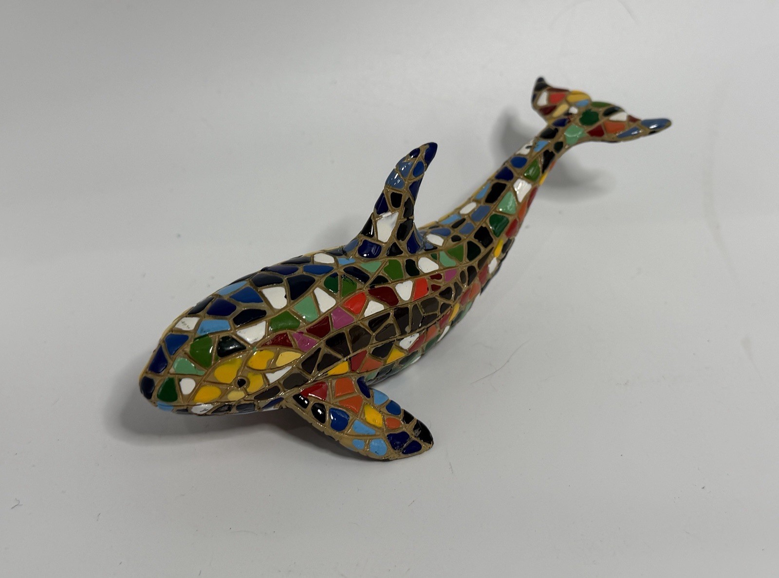 Barcino Classic Mosaic Killer Whale – Colorful Tile