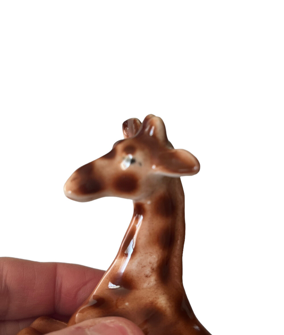 2 Vintage Bone China Giraffe Fine Quality Animal Figurines 3.75″ Safari Africa
