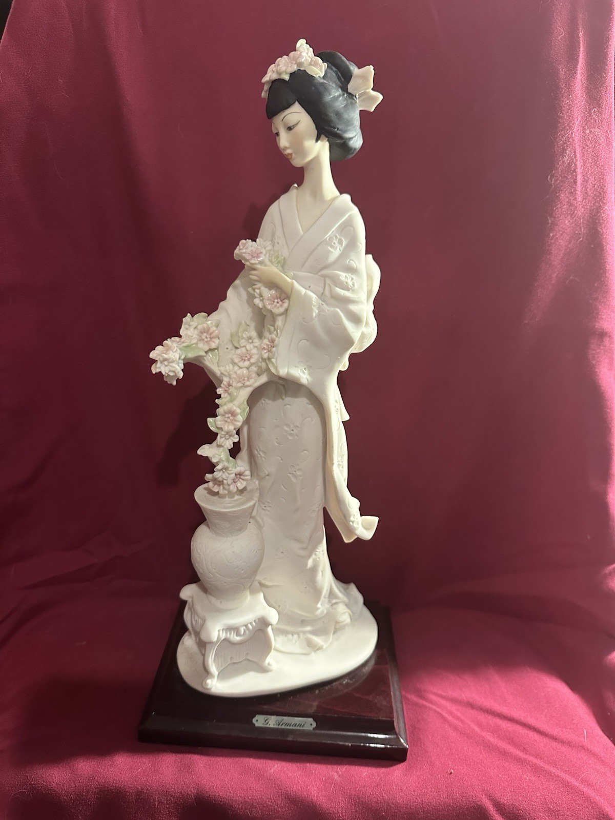 Giuseppe Armani “Oriental Lady With Vase”