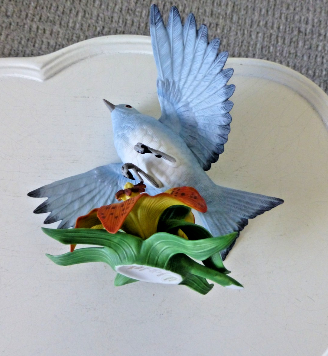 Vintage Lenox Mountain Bluebird Porcelain Bird Figurine Collectible -4 1/4″ x 5″