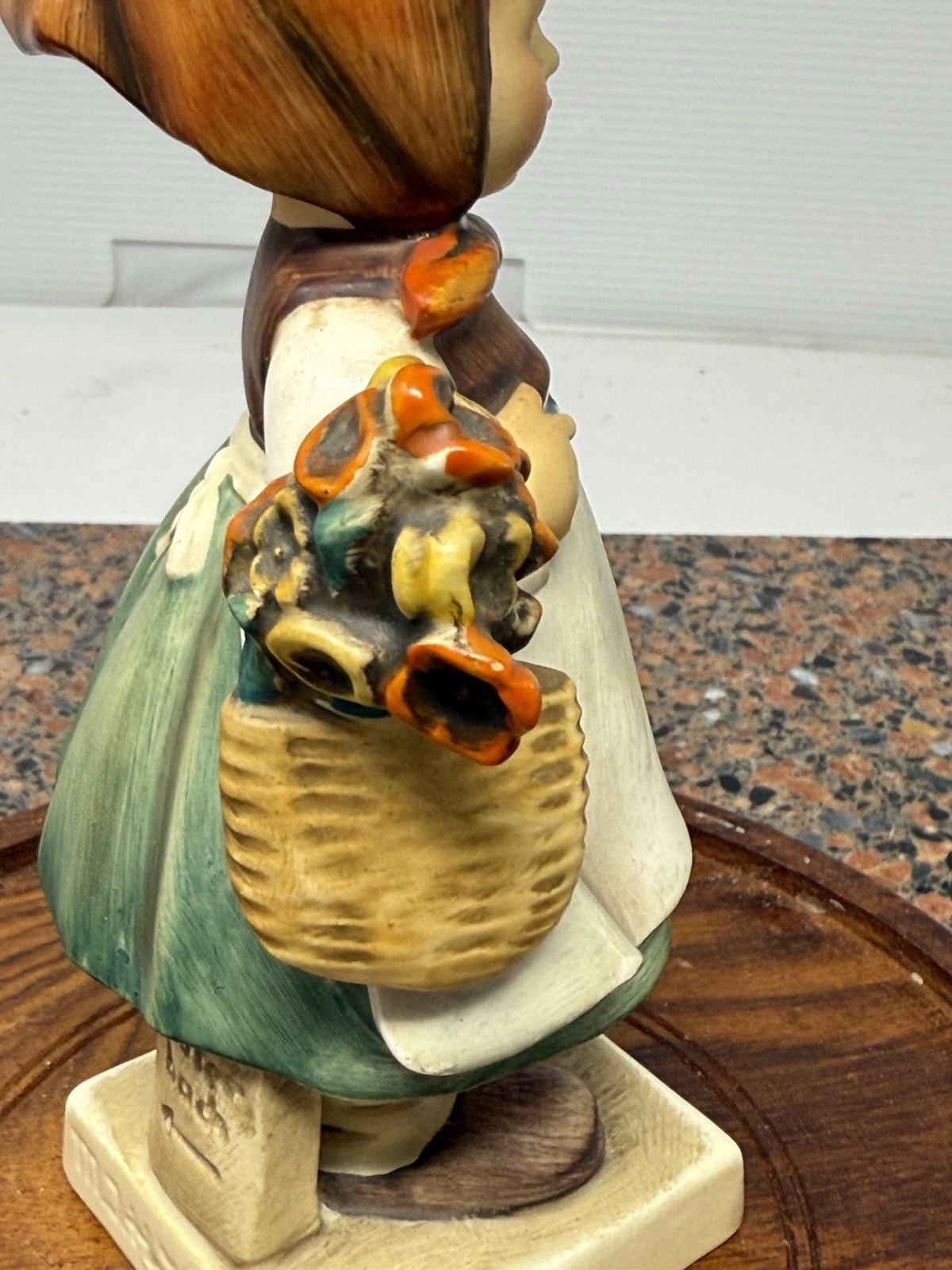 Rare Hummel Figurine Weary wanderer 204 Goebel Germany 1950 1959 TMK 3