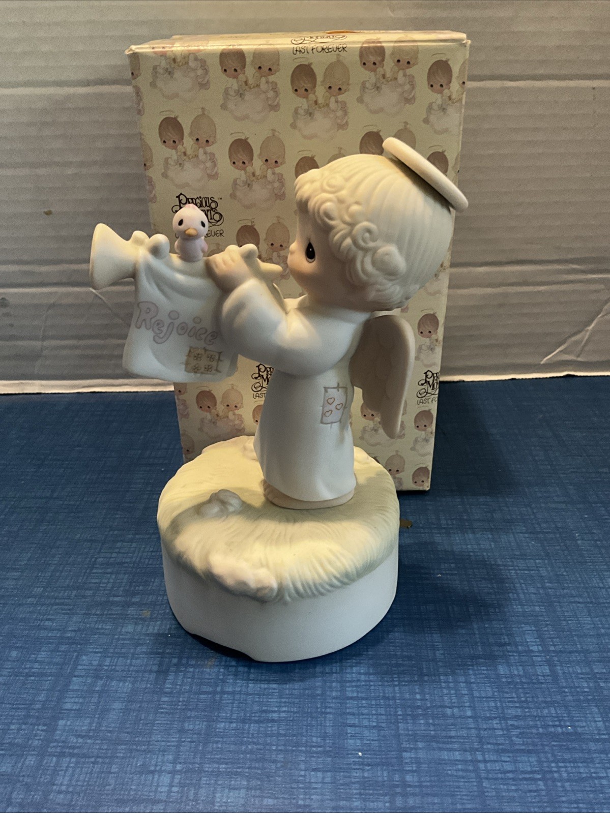 Precious Moments 1981 “Rejoice O Earth” music box playing “Joy to the World”