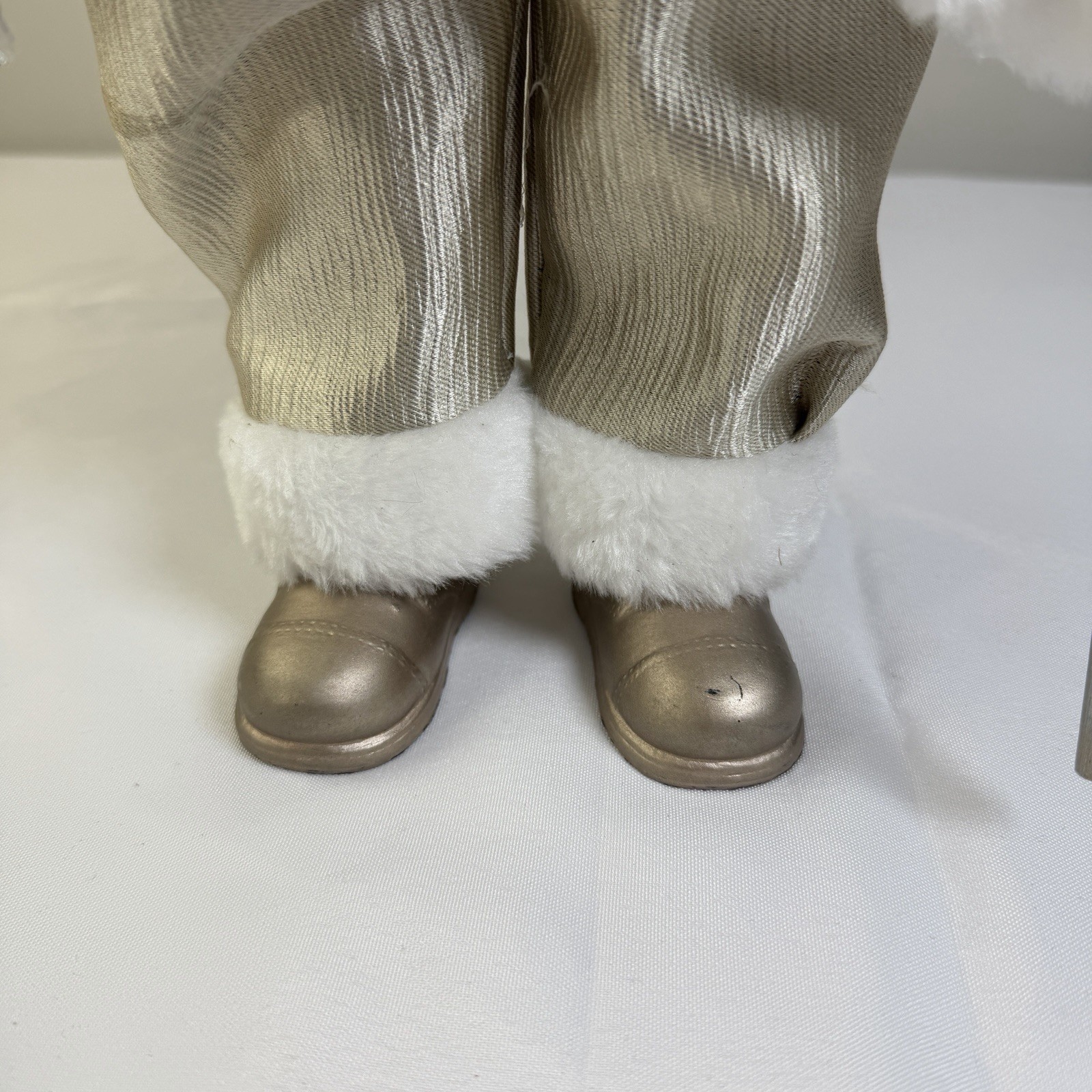 Martha Stewart 19″ African American Gold Silver Fur Santa Figurine New Holiday
