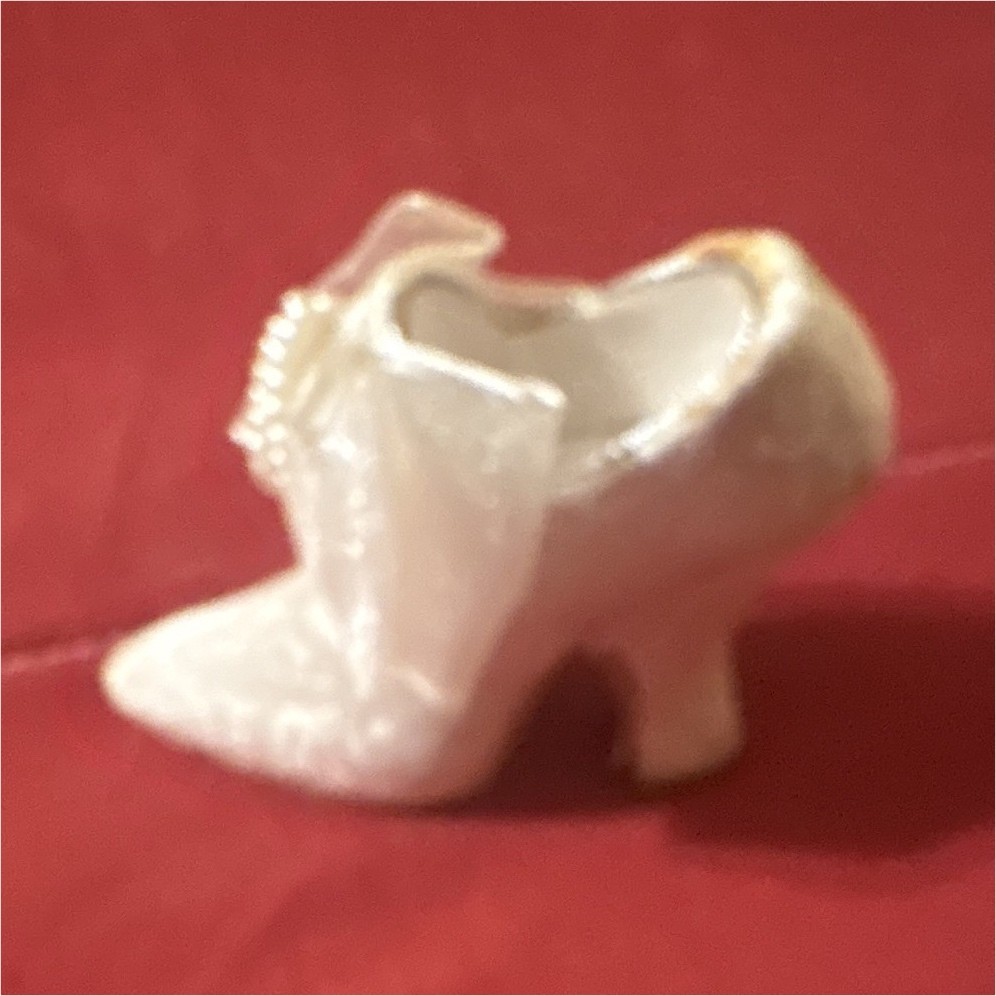 White Fabric High Heel Shoe Figurine Floral Pattern 3D Effect Adults 1 Pack