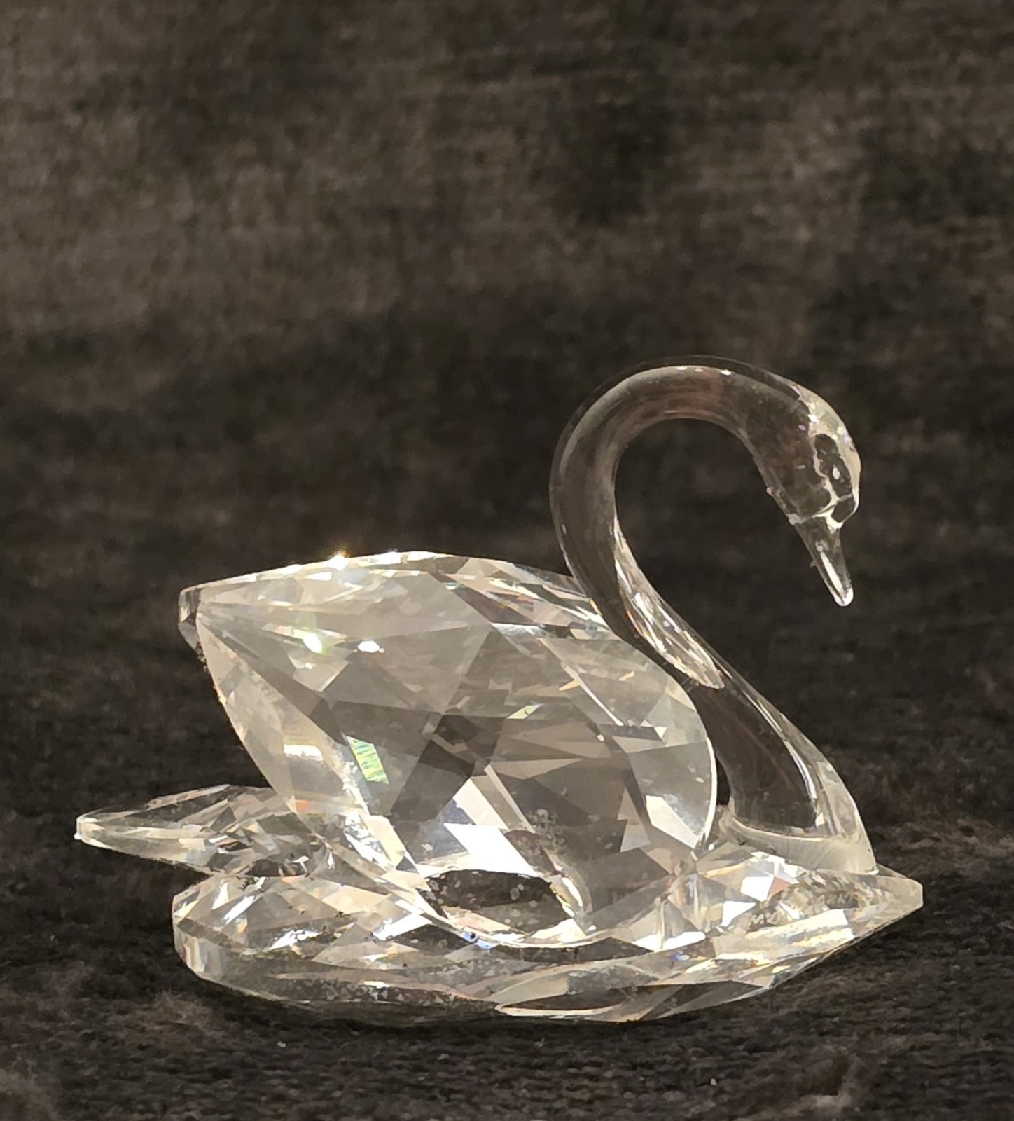 4 SWAROVSKI Beauties of The Lake Crystal Swans