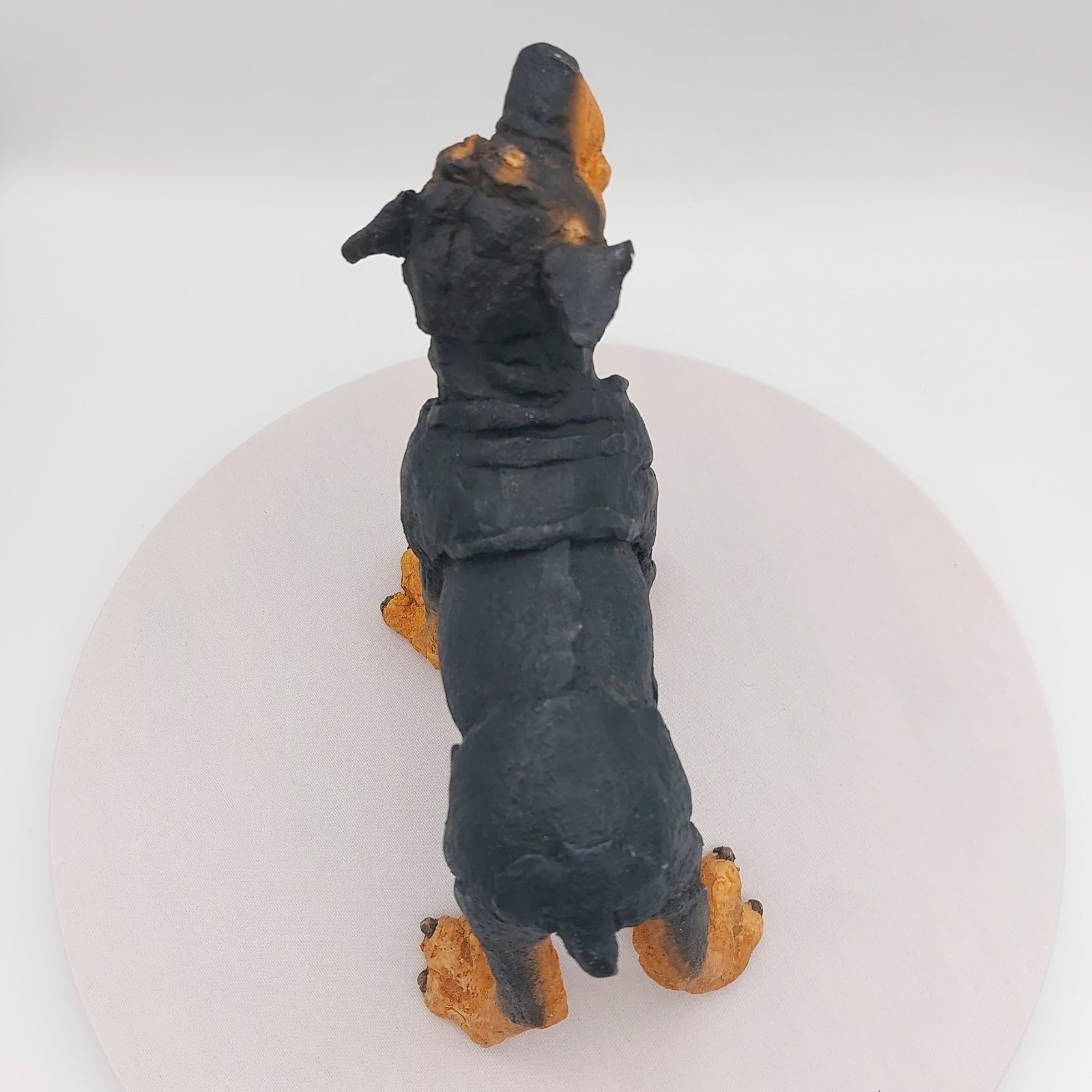 Country Artists 2001 A Breed Apart Rottweiler #70010 Dog Figurine 7.5″