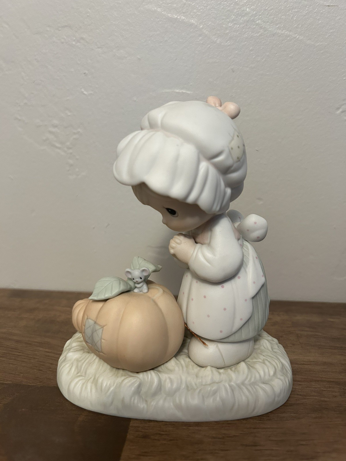 Precious Moments October Figurine 110094 1988 Birthday Series NIB Autumn