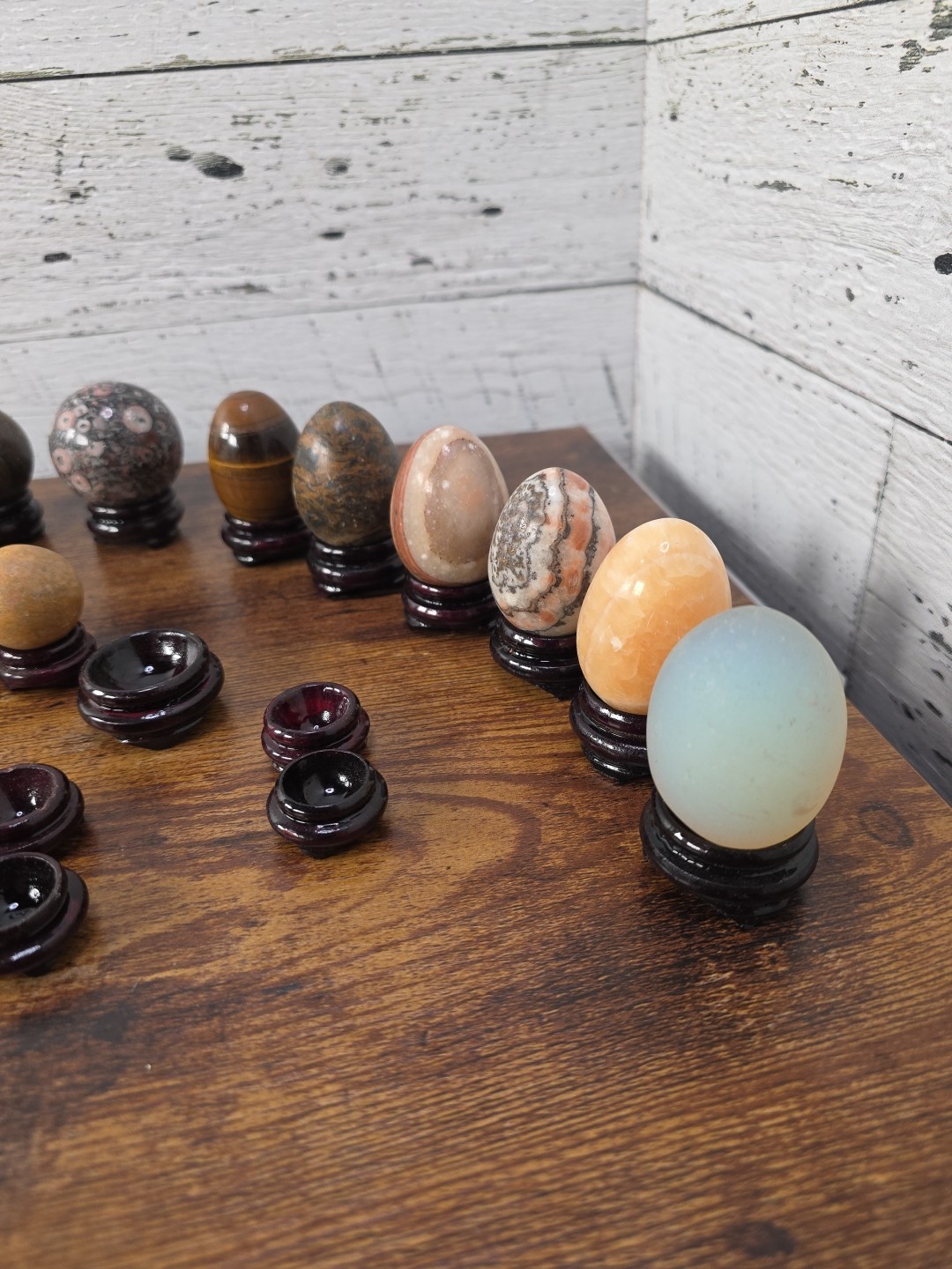 Lot of 13 Vintage Stone Eggs & Stones Alabaster Marble Stone Onyx Many Colors