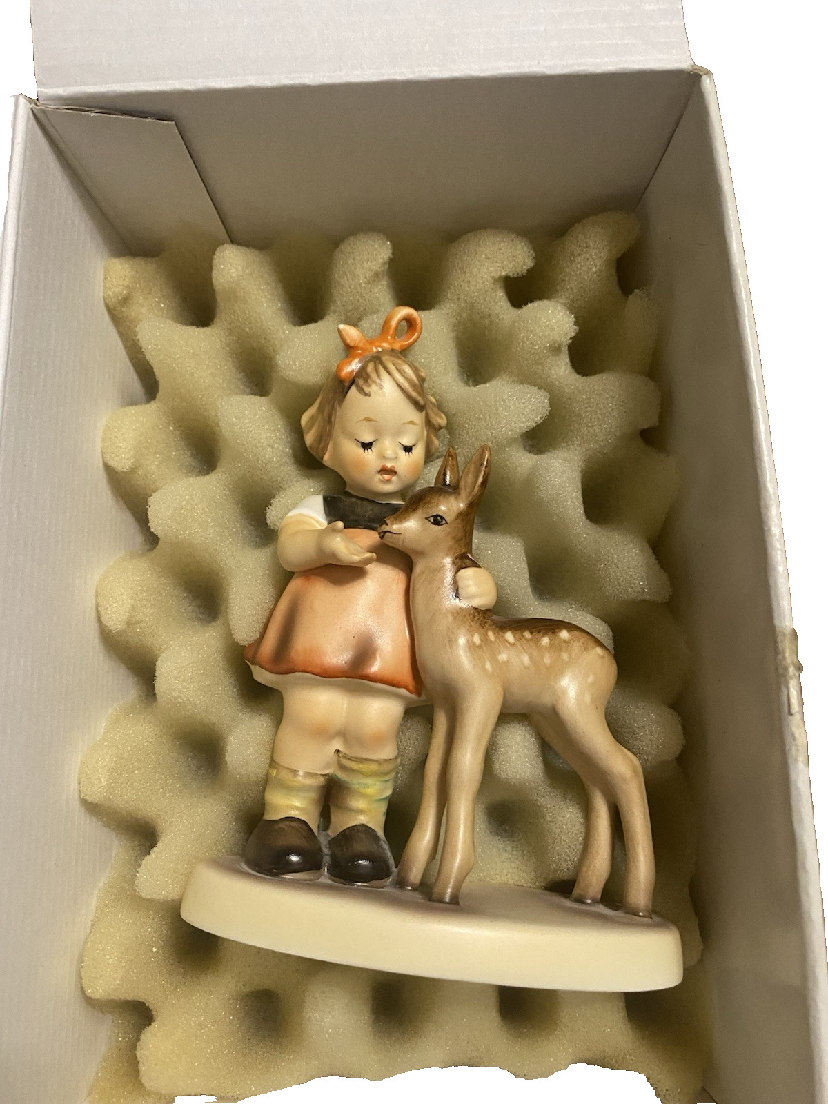 Vintage Goebel Hummel Figurine Friends #136/1 Girl w/ Deer W. Germany TMK-6