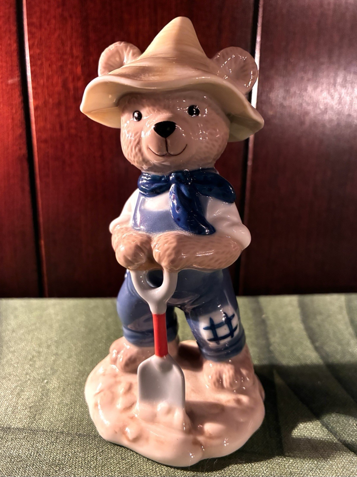 1999 Bing Grondahls Teddybjorne VICTOR Teddy Bear Annual Figurine Denmark * EXC
