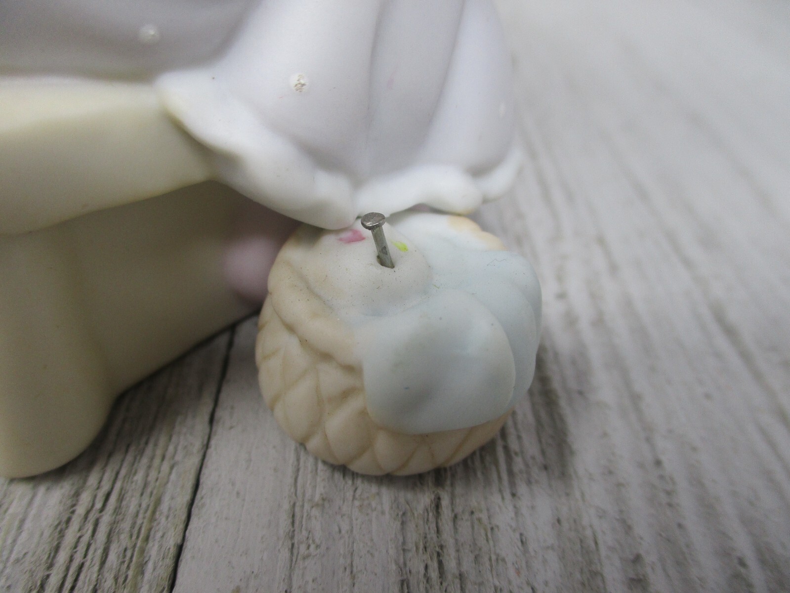 Precious Moments Figurine PM-902 You are a Blessing to me from 1990 Collector’s