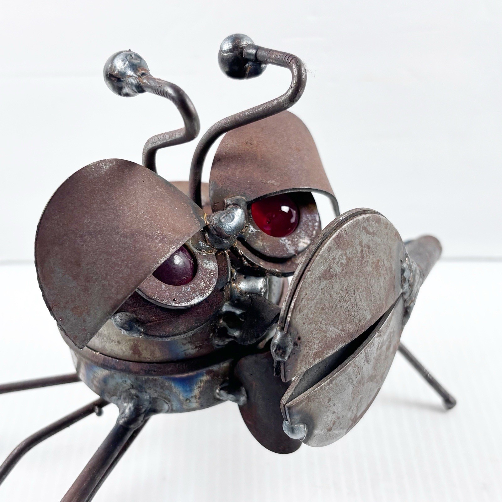 CRAB Metal Sculpture Figurine RED Glass Marble Eye Rustic Indoor Outdoor Garden