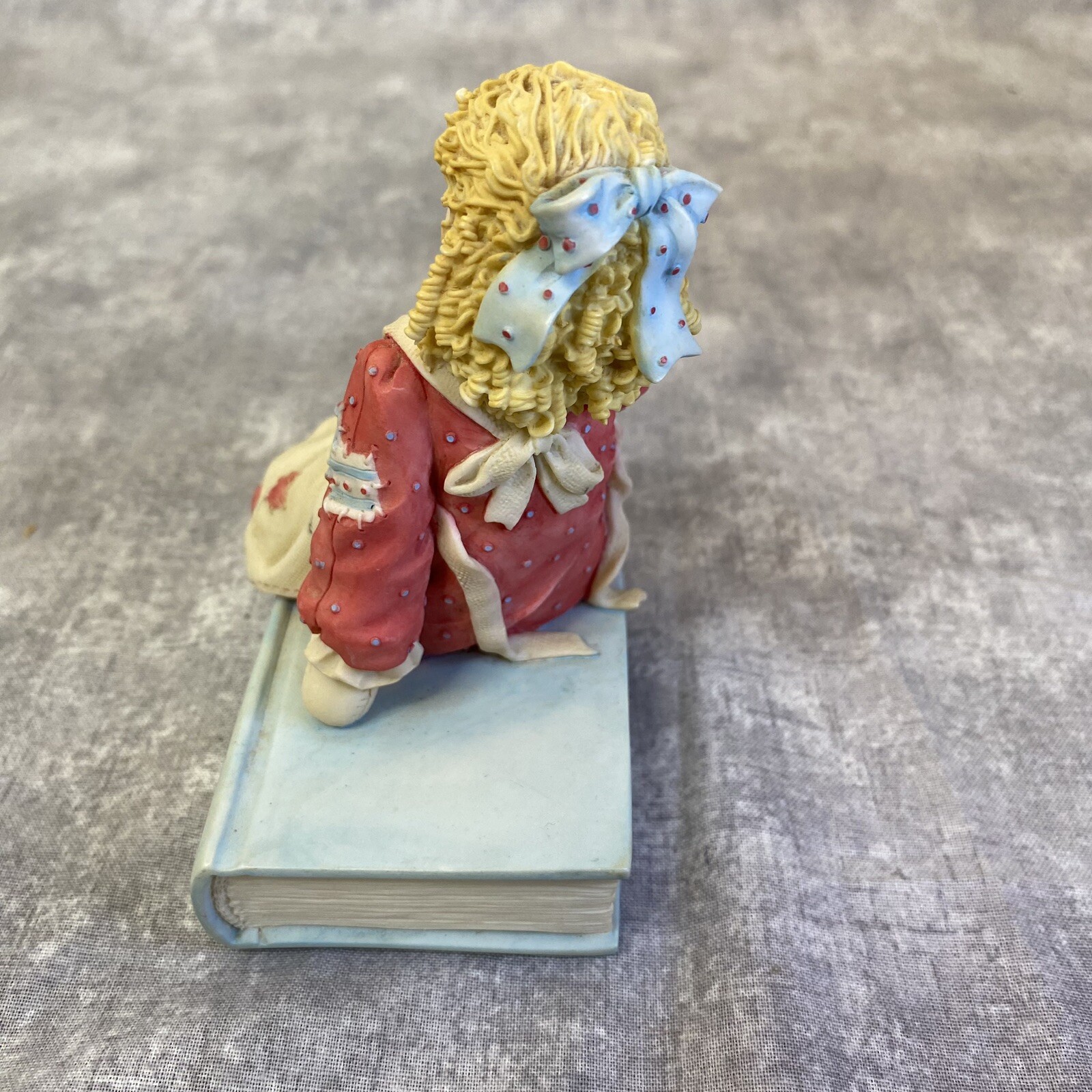 1999 Enesco Down Petticoat Lane THE STORY OF OUR FRIENDSHIP… Priscilla Hillman