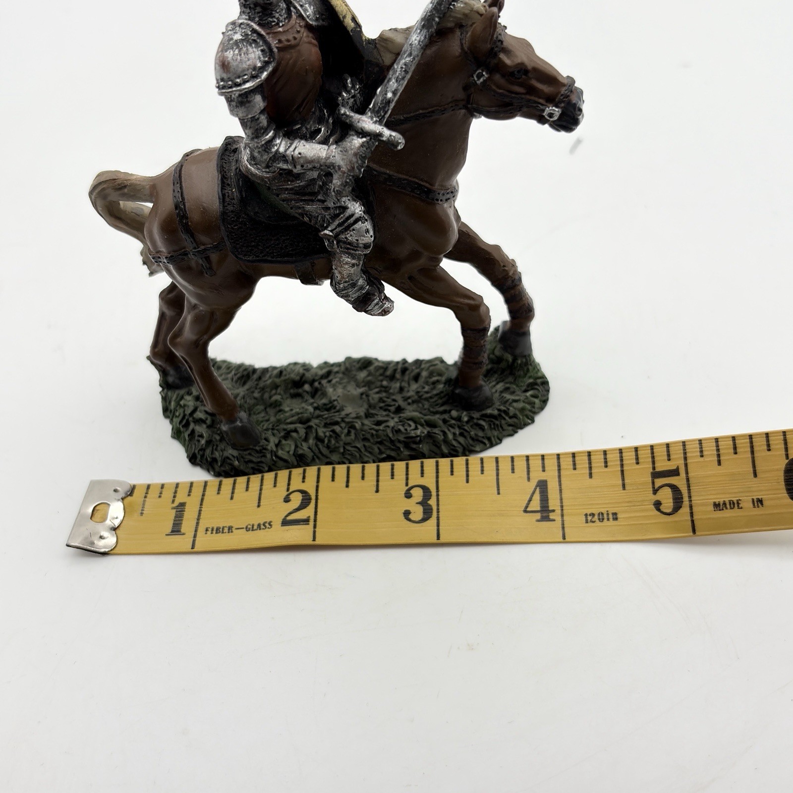Vtg Medieval Knight On Horseback Figurine Military Soldier 4.5″ Tall Resin Armor