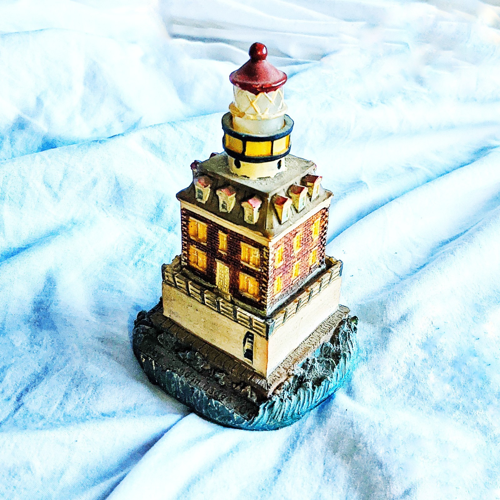 New London🗼Ledge Connecticut🌊Lighthouse 5”Resin Statuette Figurine🆓Statue📬VG